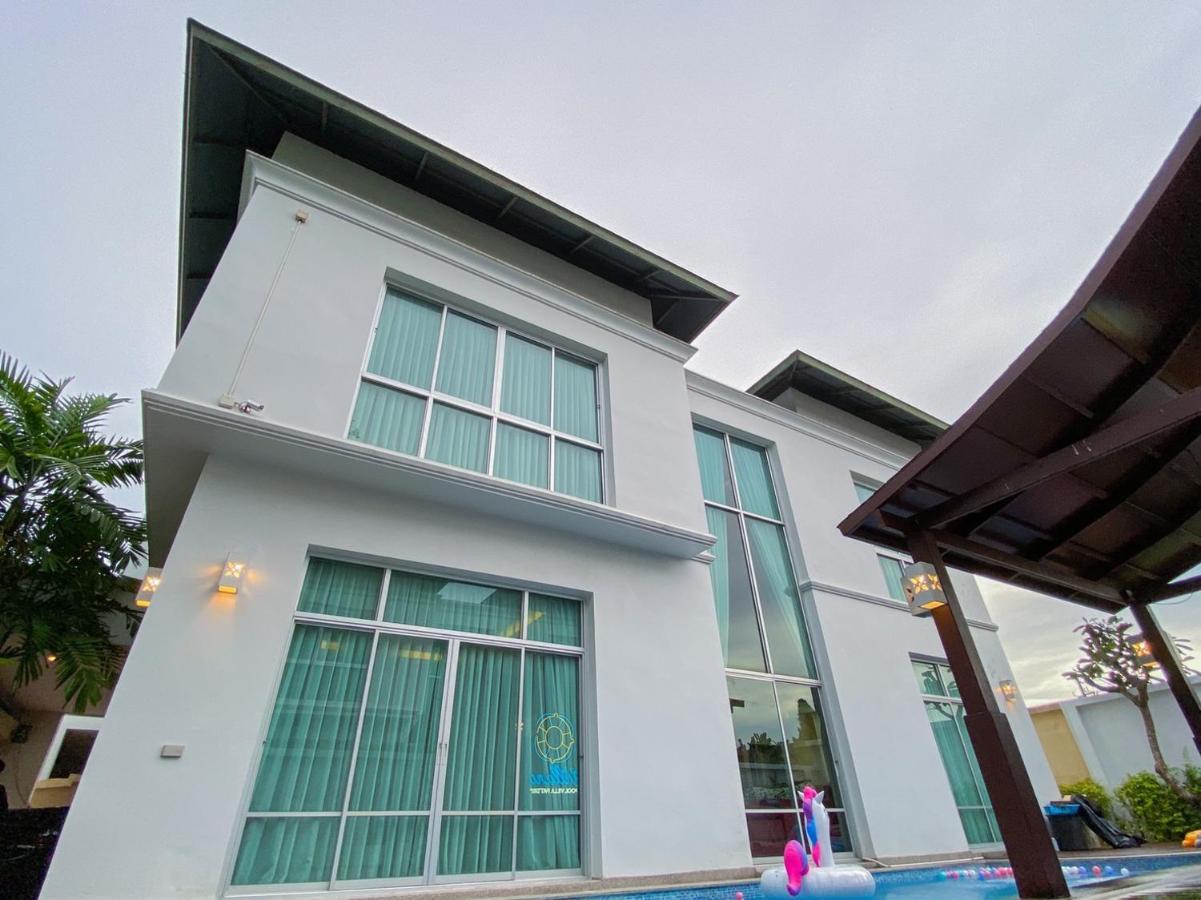 Twenty Two Pool Villa
