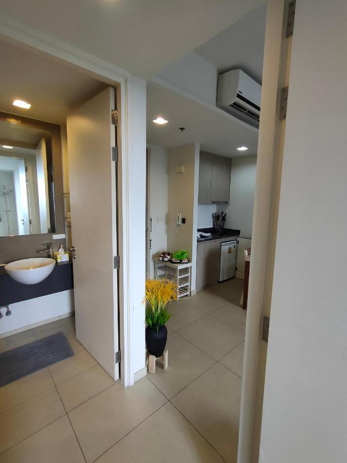 Unixx Seaview Apartment
