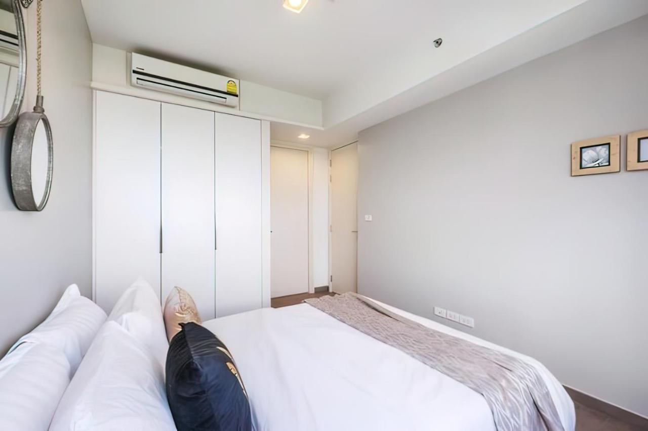 Amazingly Unixx 2 Bedroom In