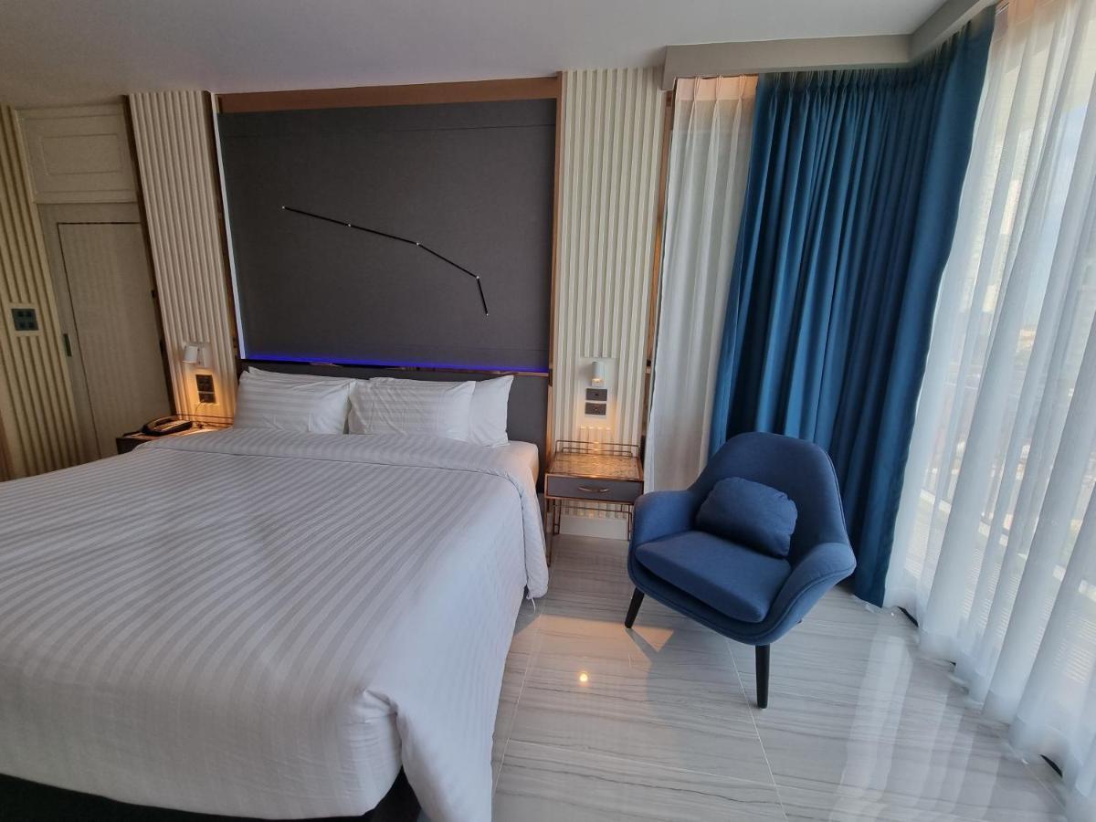 Discovery - Sha Extra 4*