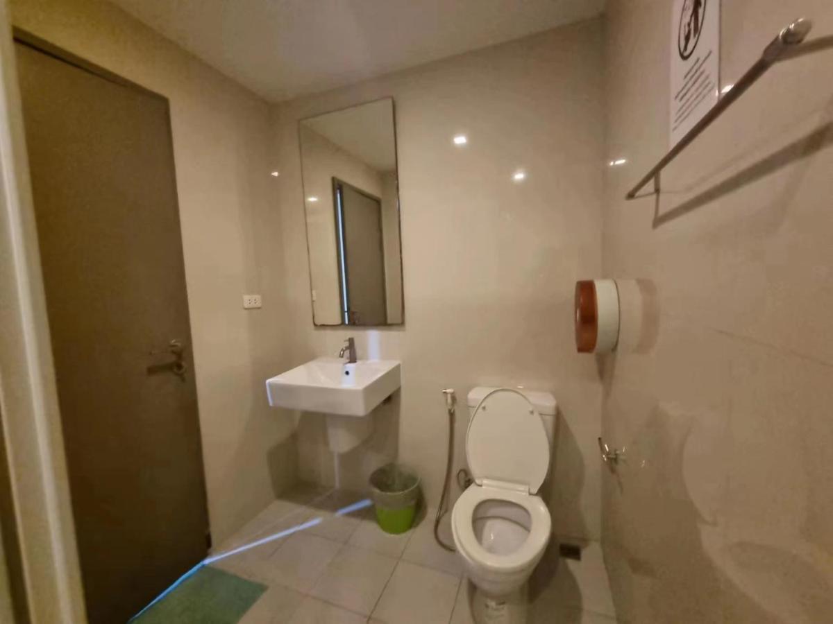 S泰国芭提雅thebase无边泳池公寓 市中心 临近大海 Pattaya