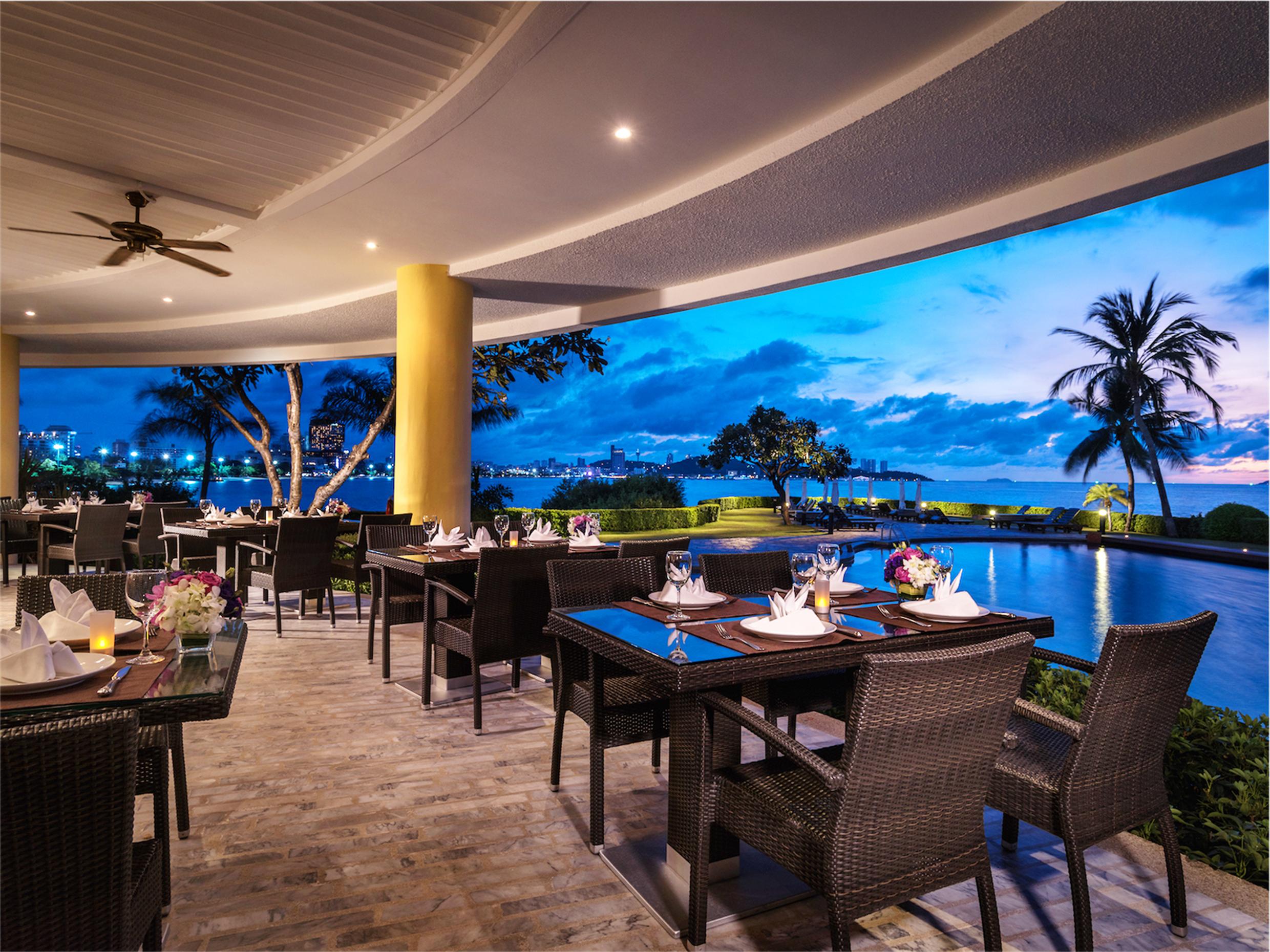 Dusit Thani Resort Pattaya
