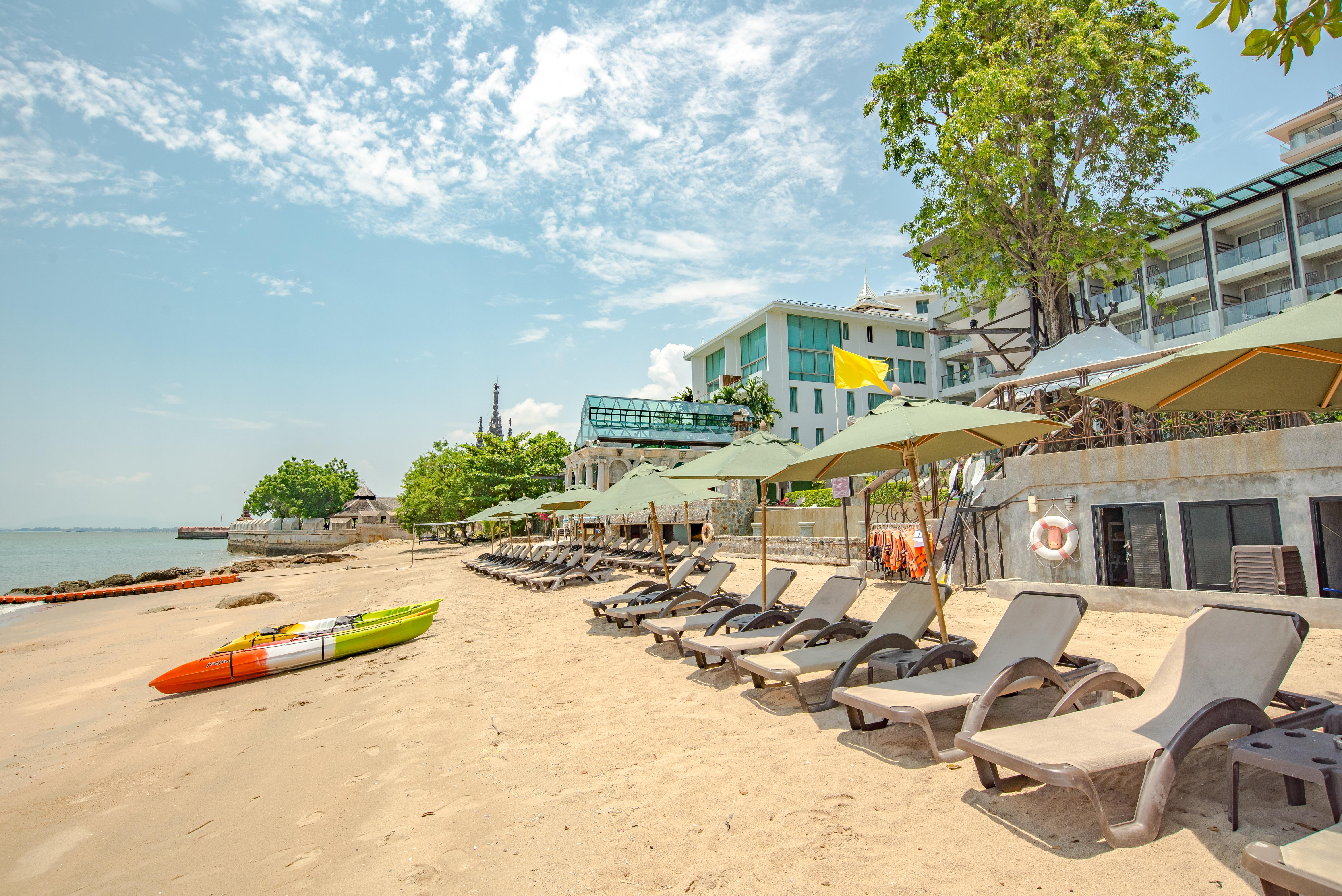 Modus Beachfront Resort Pattaya