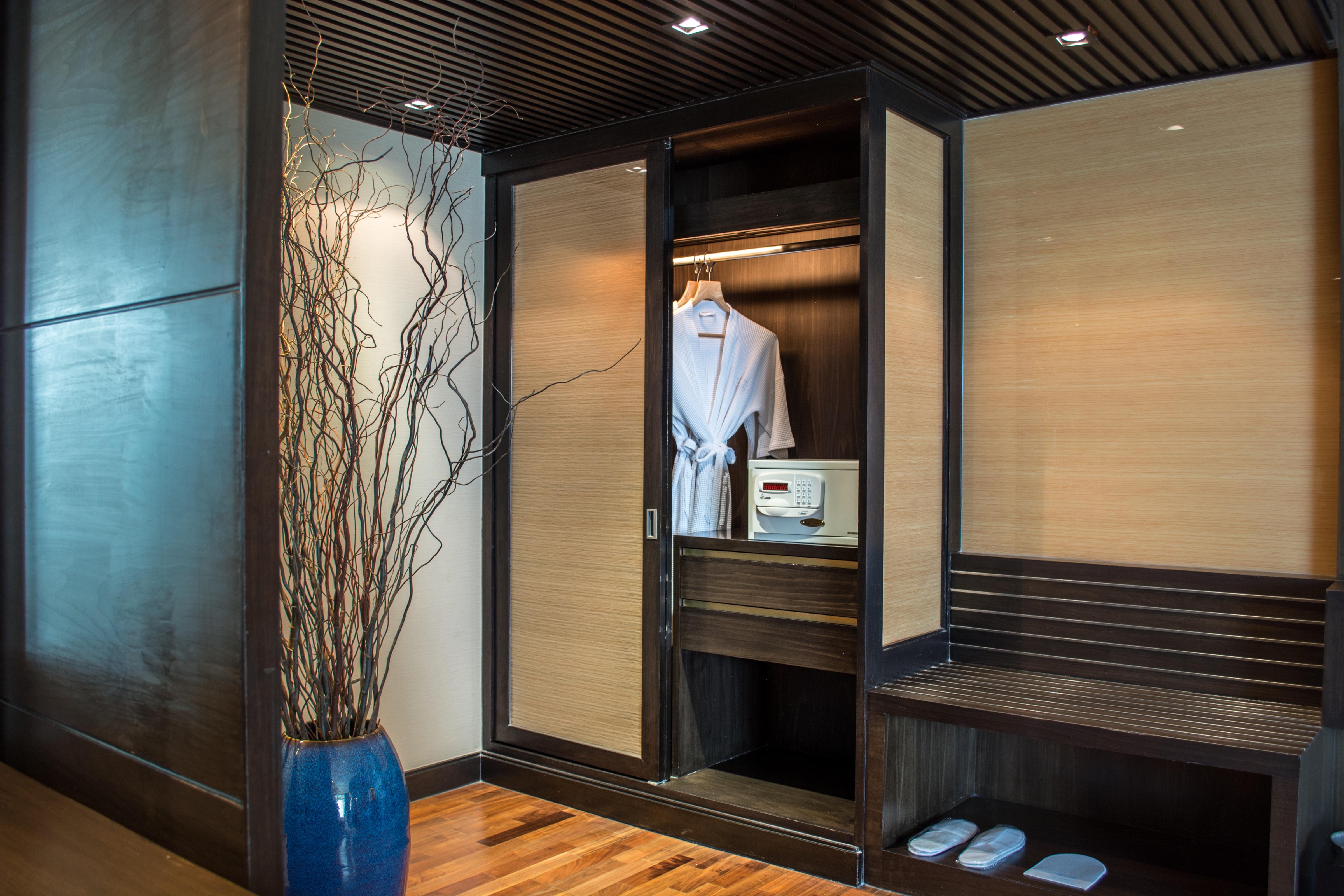 A-one Hotel 4*