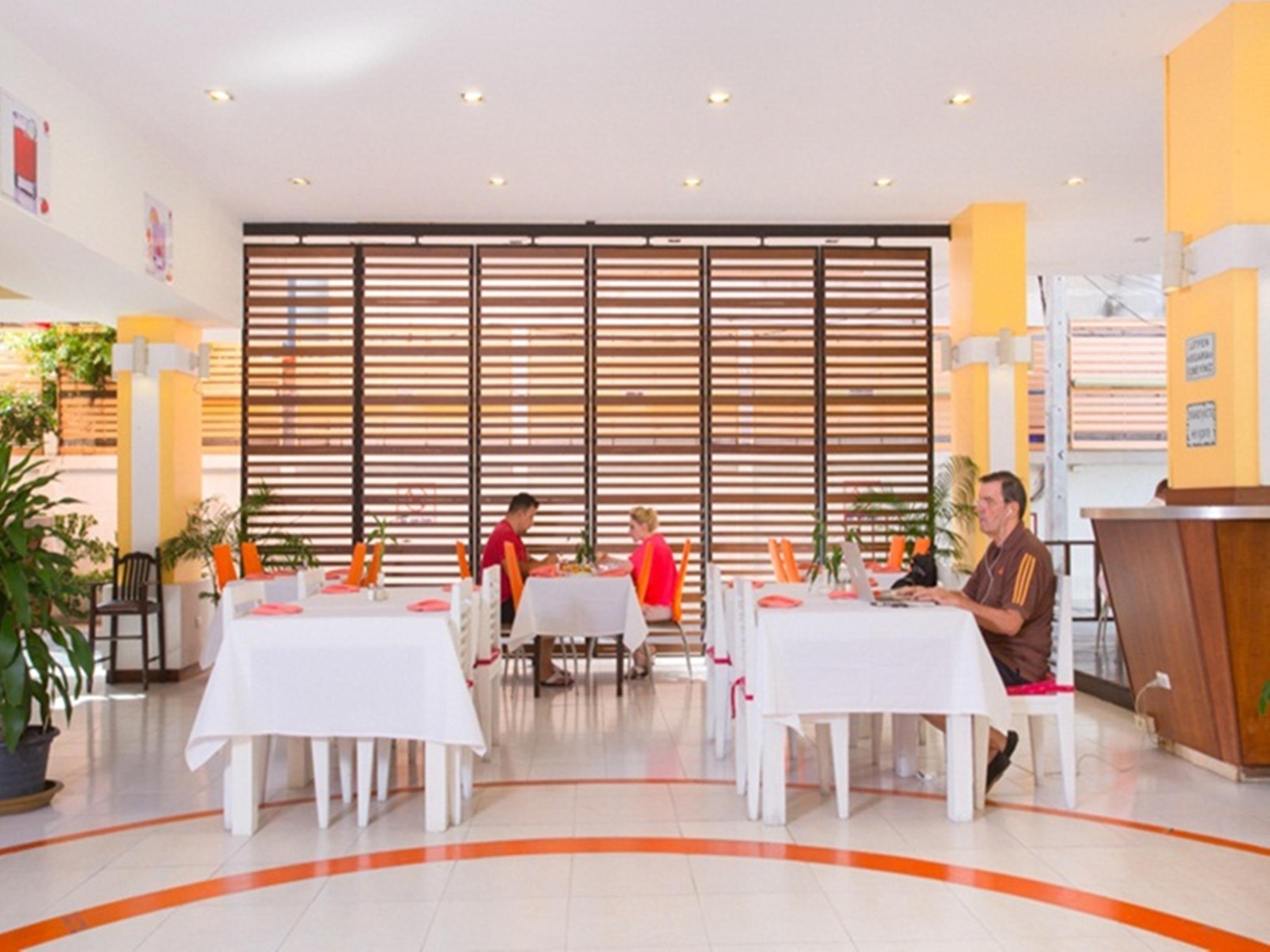 Eastiny Plaza Hotel