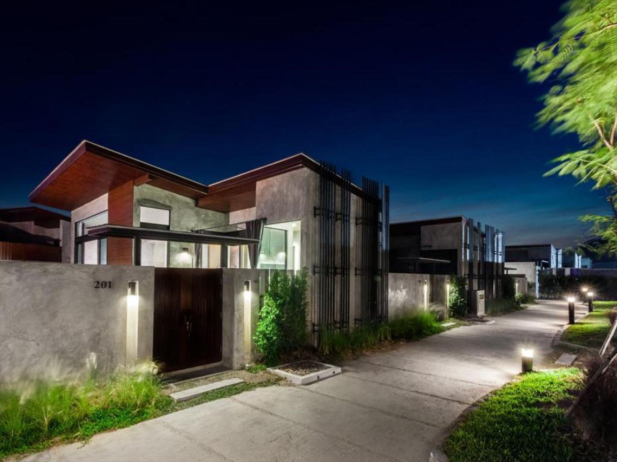 Sunday Sea Two Pool Pattaya Jomtien Beach