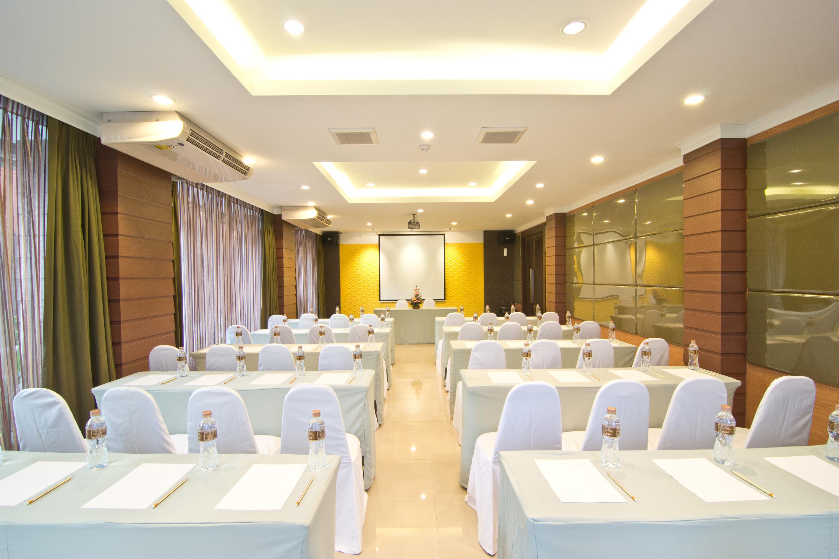 Hotel Golden Sea - Sha Extra 4*