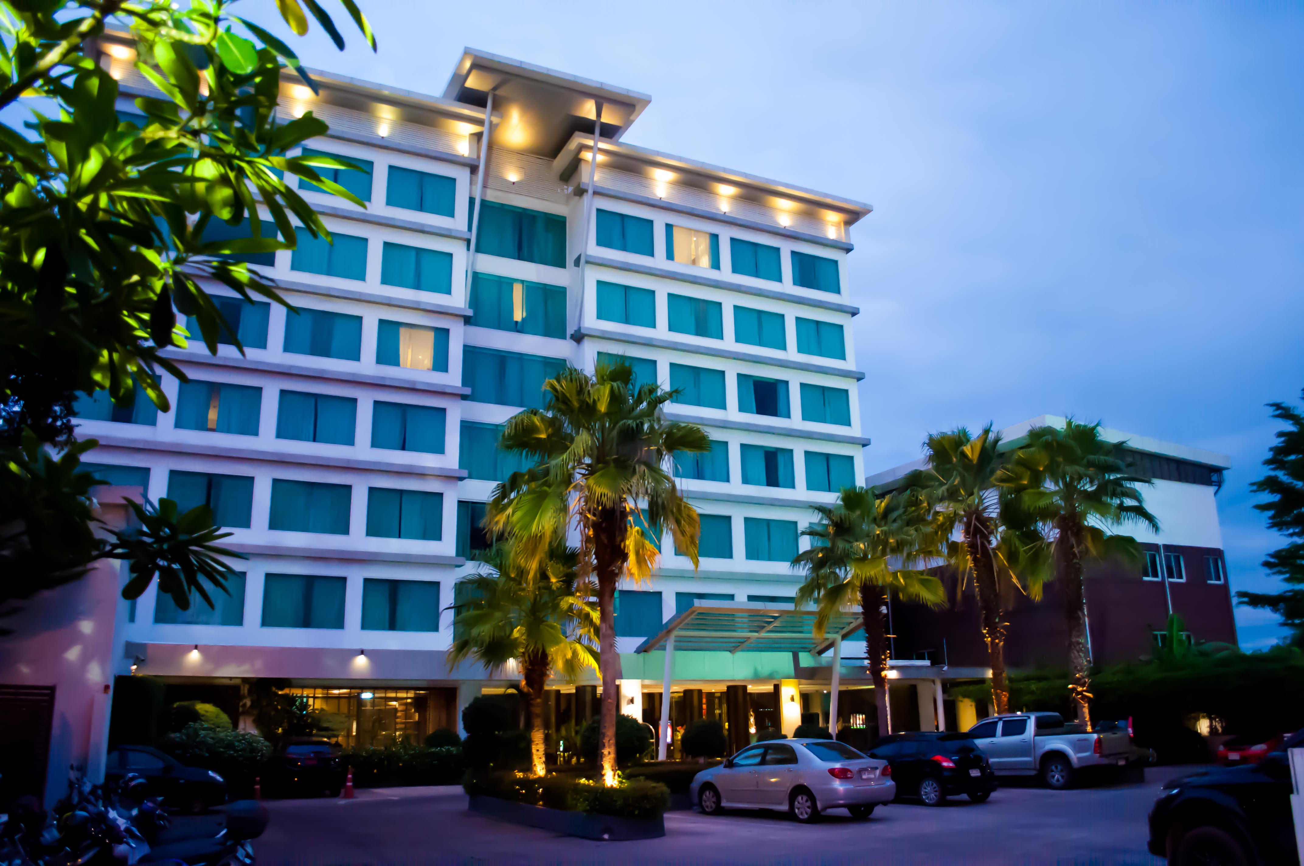Signature Hotel