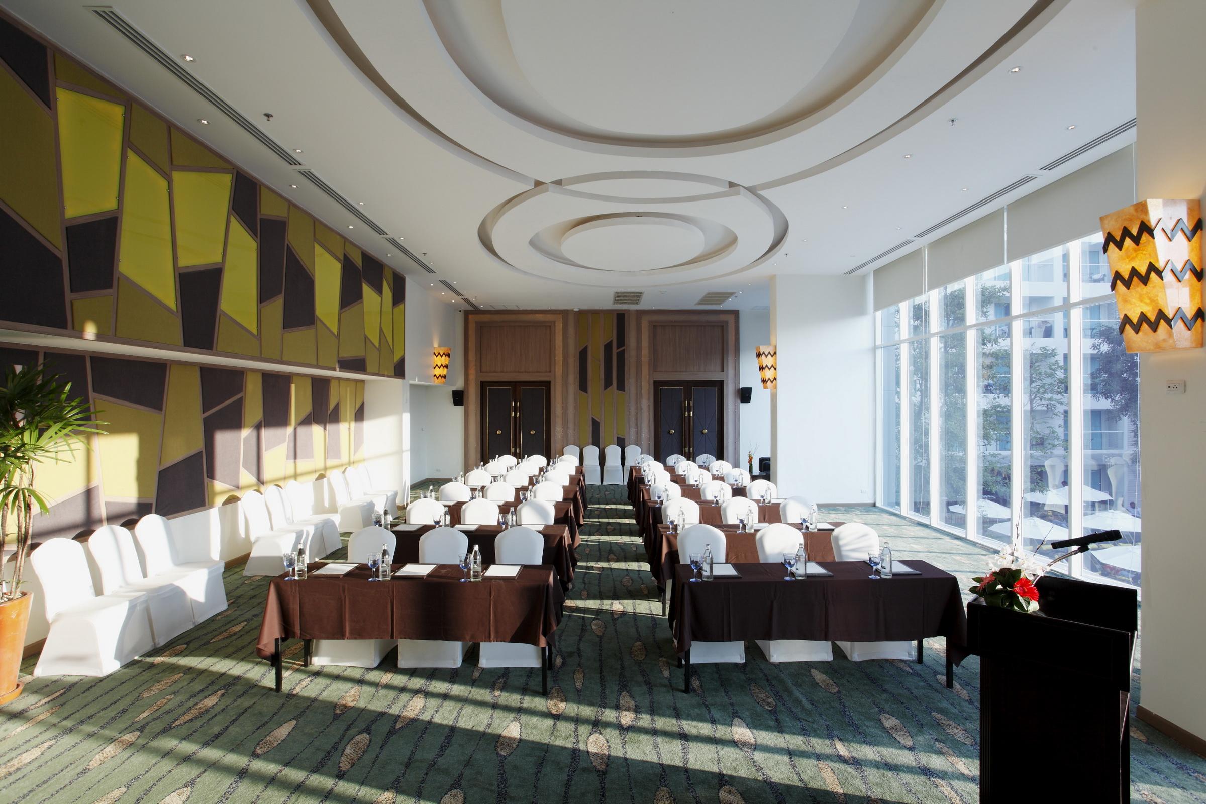 Centara Hotel