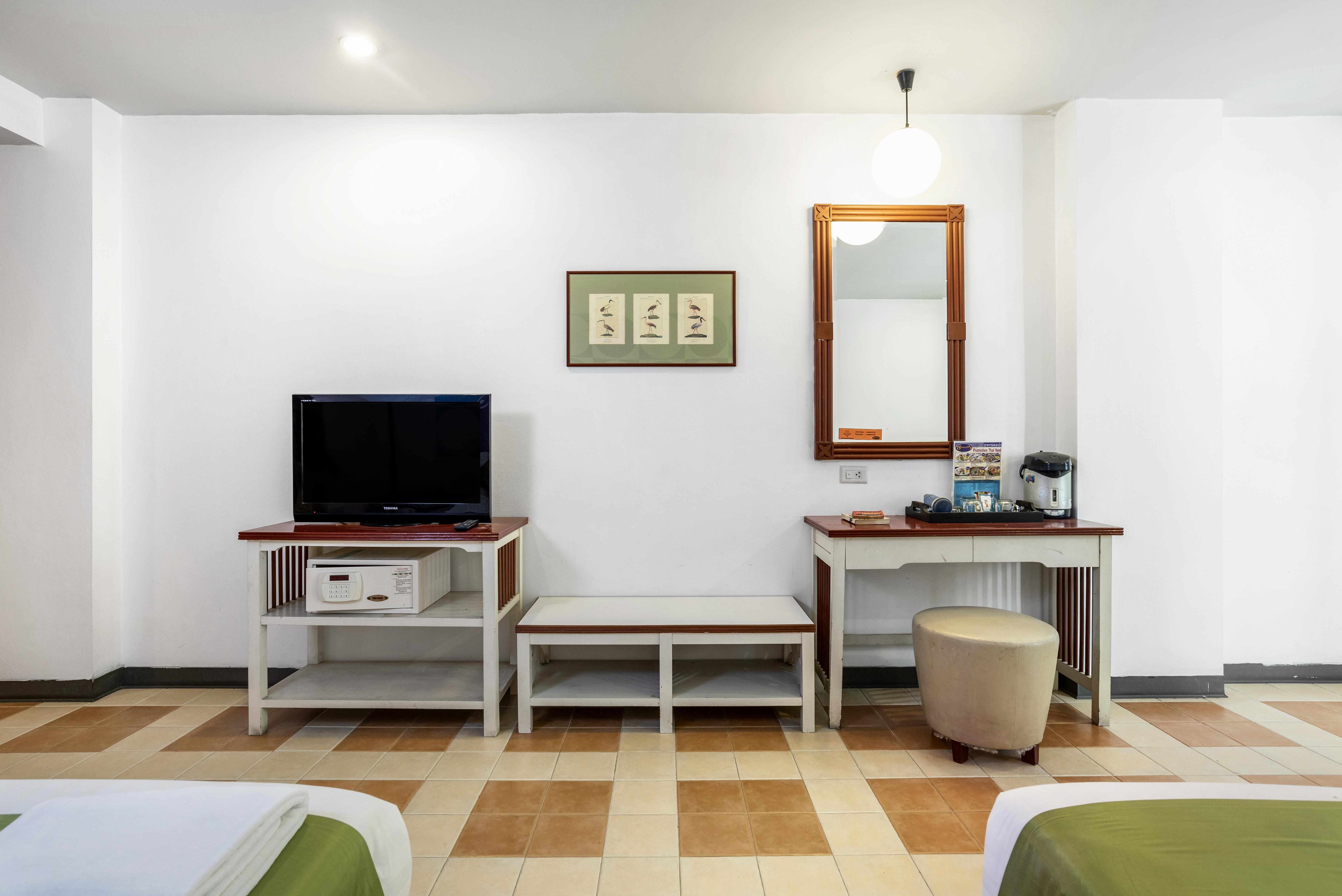Sawasdee Sea View 3*