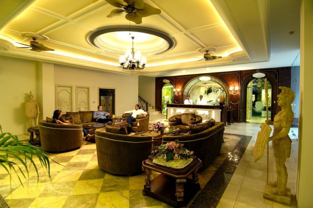 Four Seasons Place 4* Pattaya