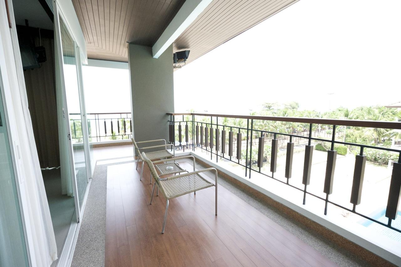 Hotel Welcome World Beachfront Pattaya
