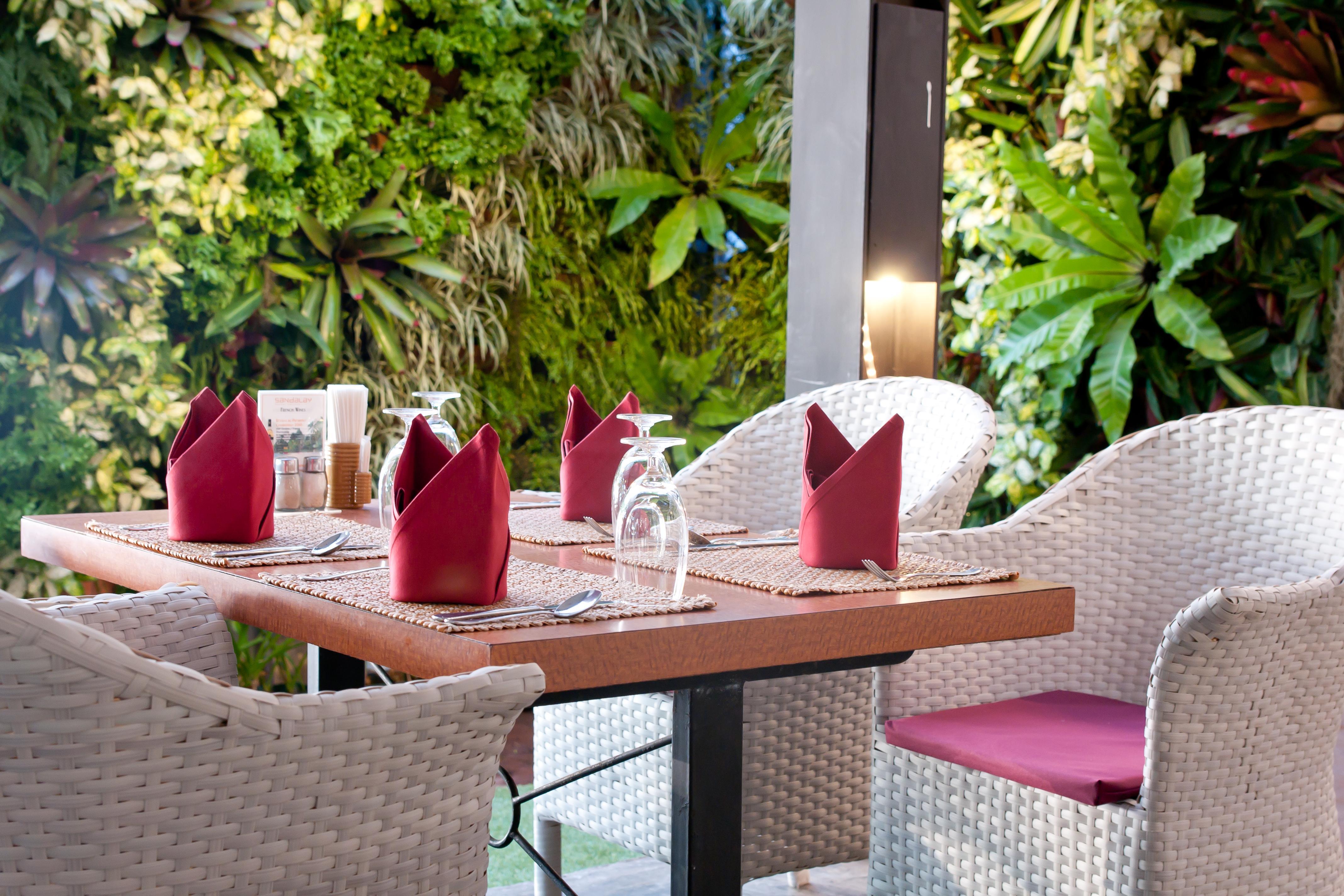 Sandalay 4*