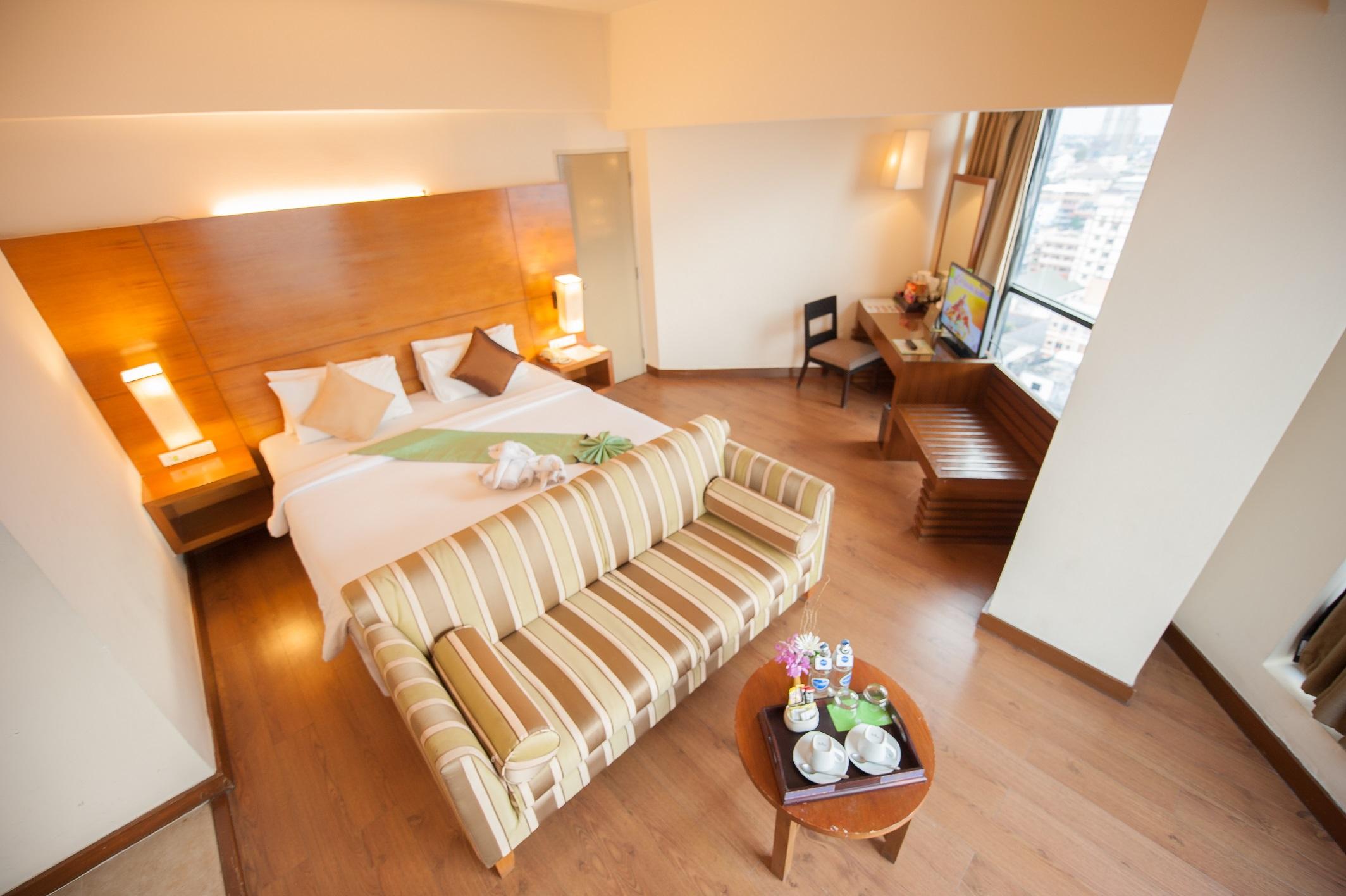 Hotel The Seasons - Sha Certified 4*