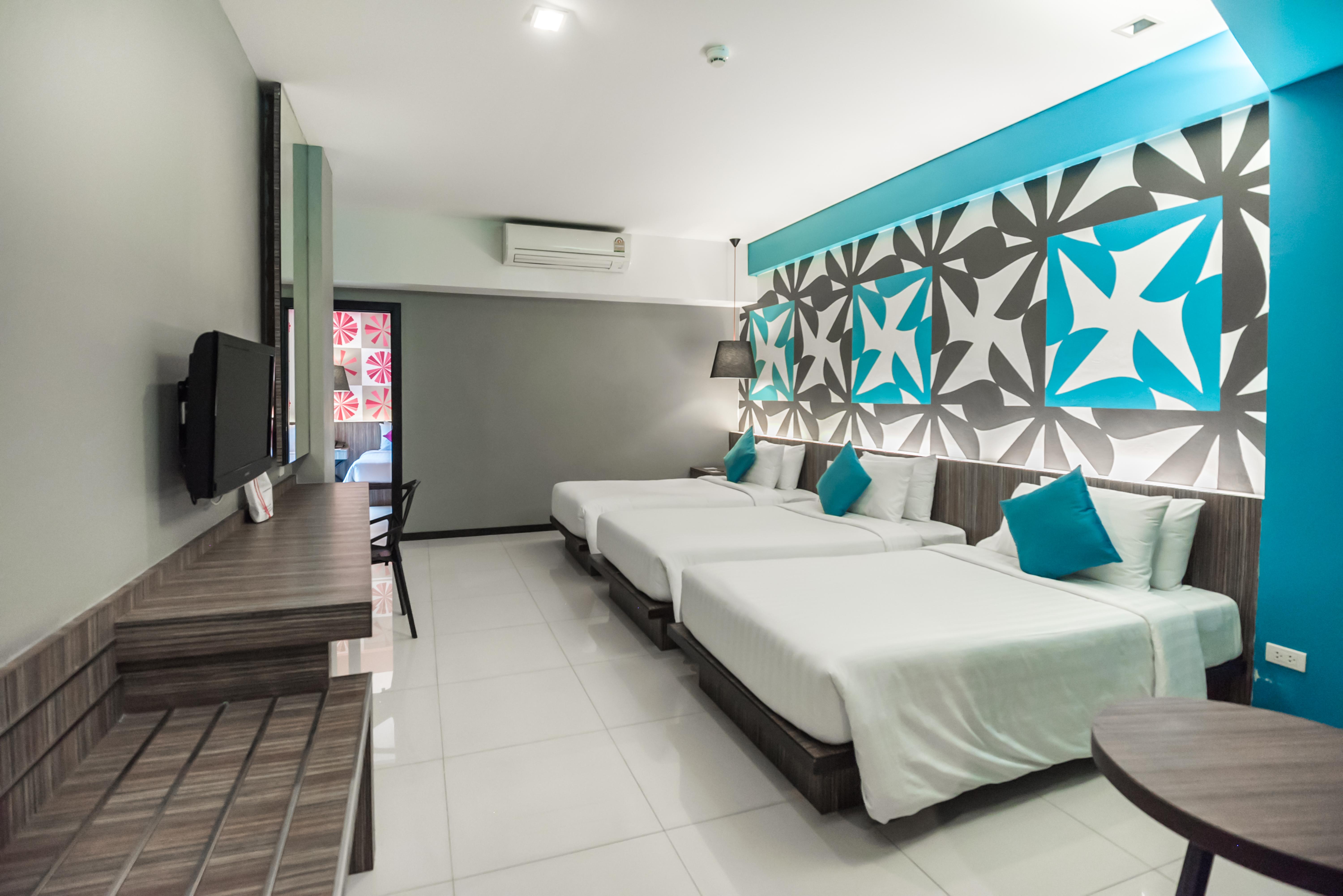 Hotel J