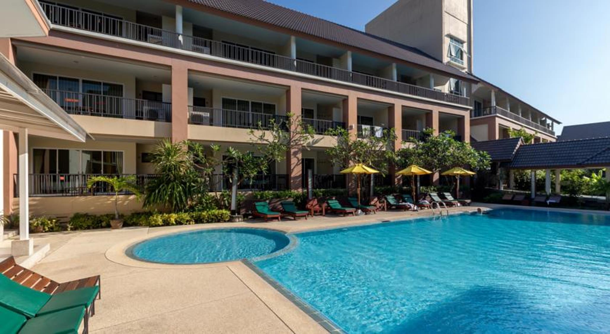 Authong Hotel 4*