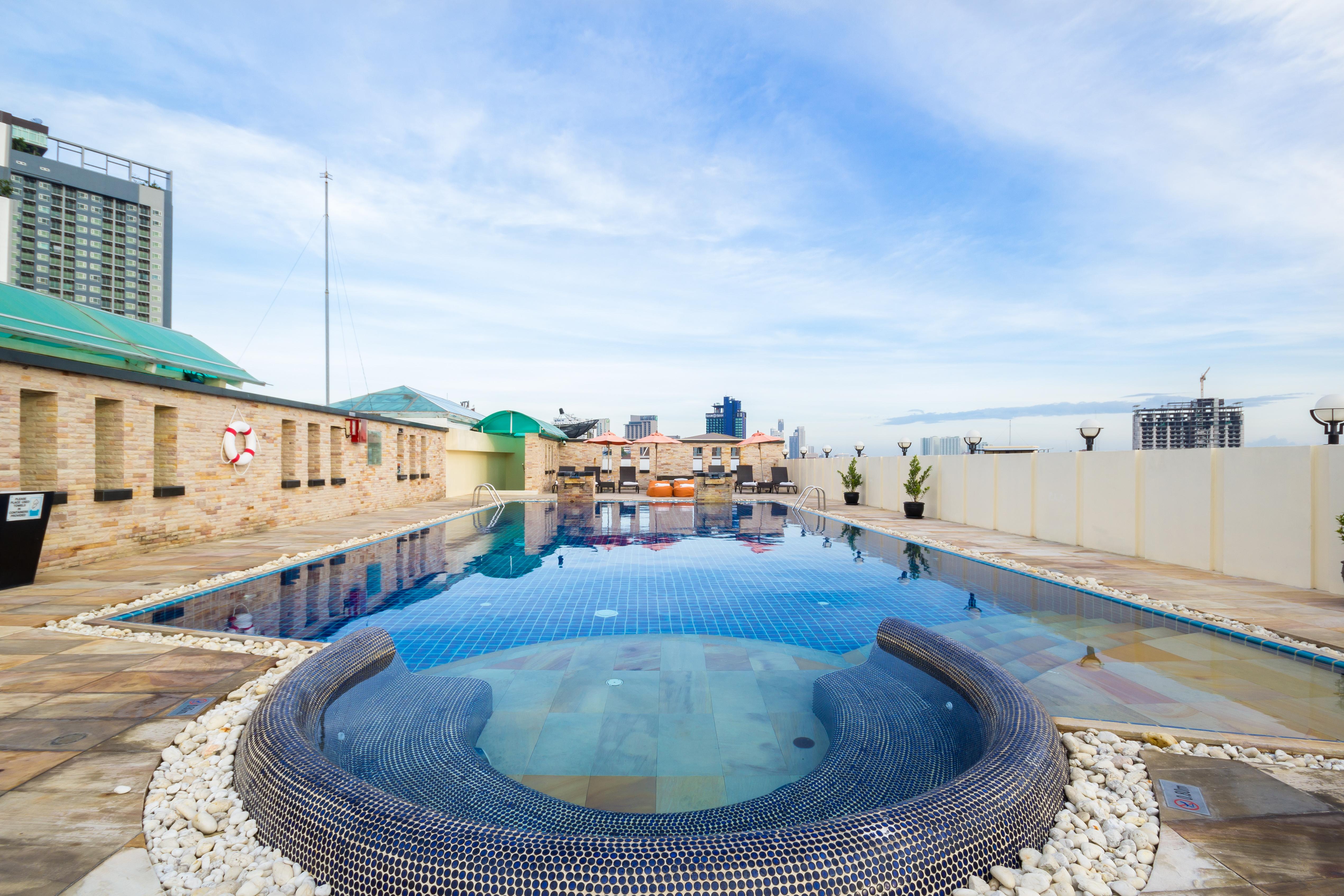 Hotel Nova By Compass Hospitality 4*