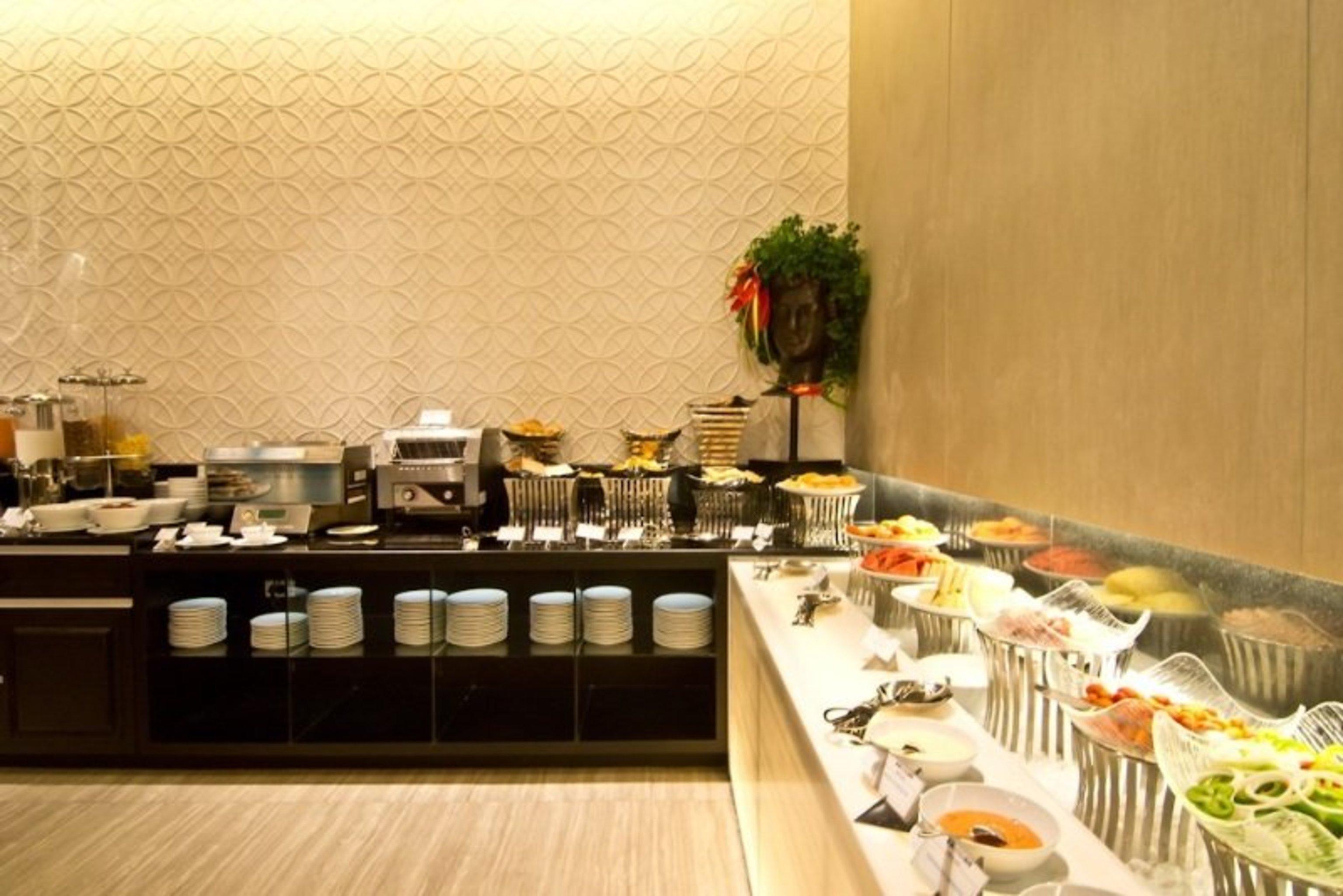 Hotel Tsix5 Pattaya