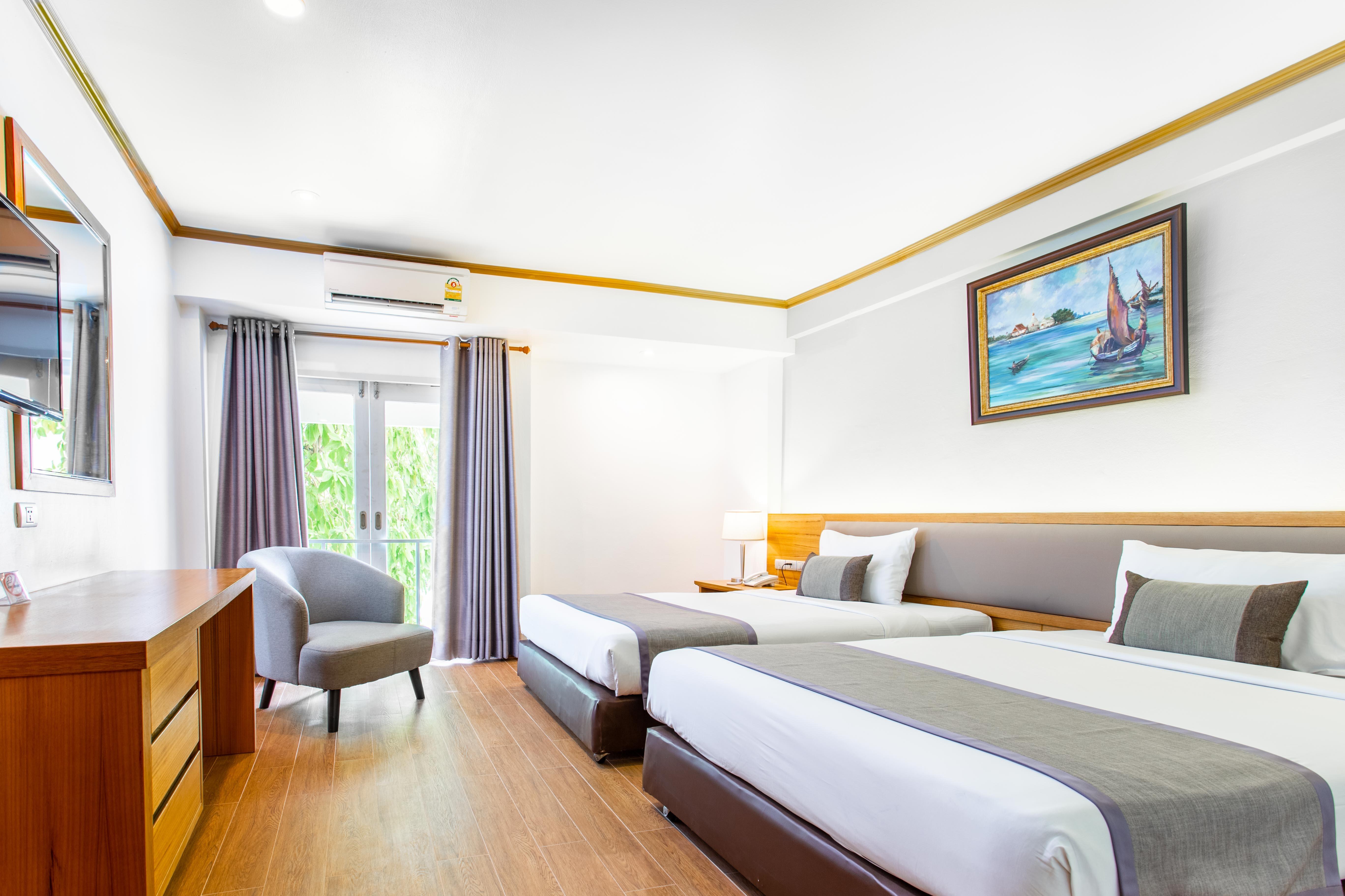 เดอะเบเวอร์ลีโฮเทลพัทยา โรงแรม Pattaya