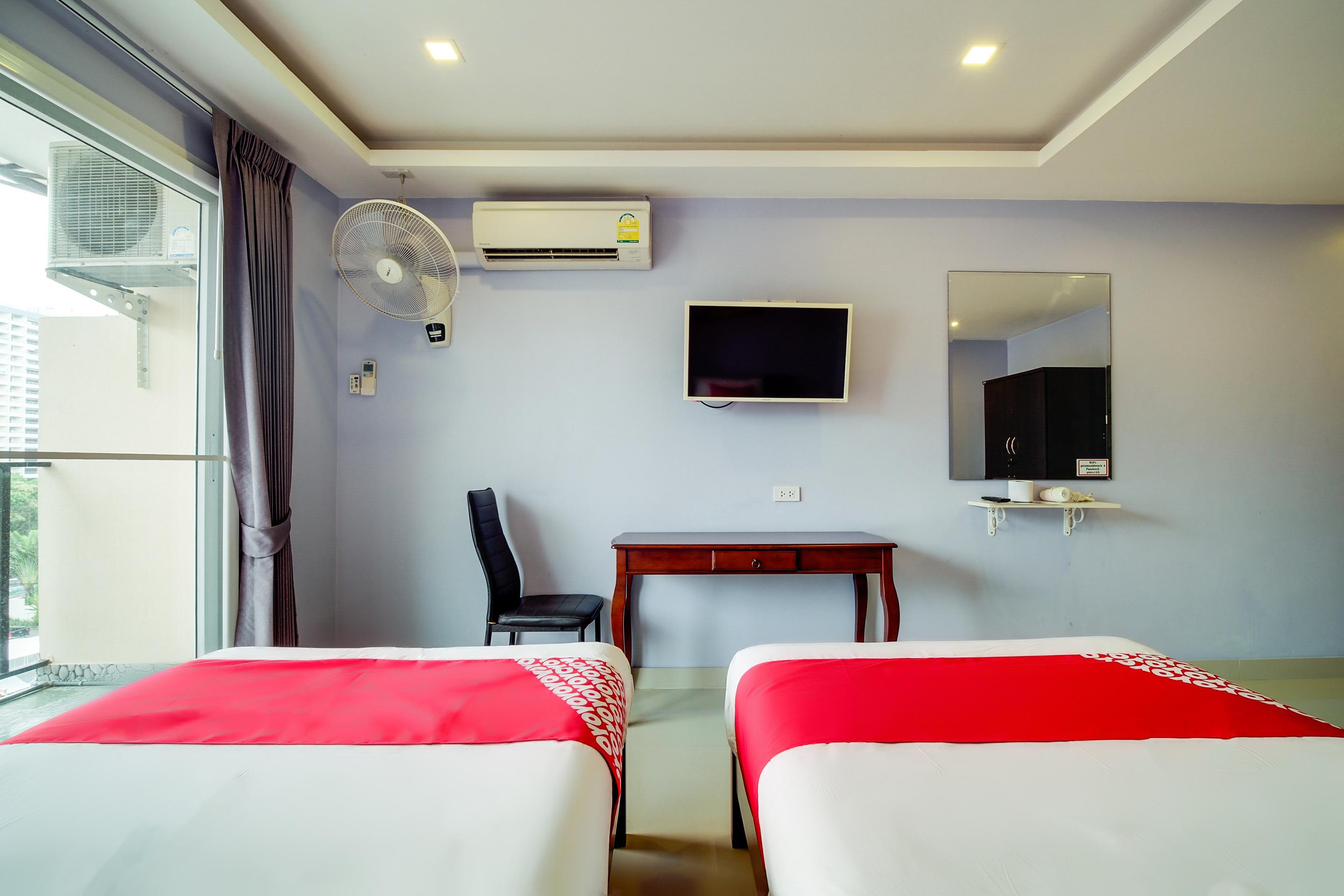 Patumnak Hotel 2*
