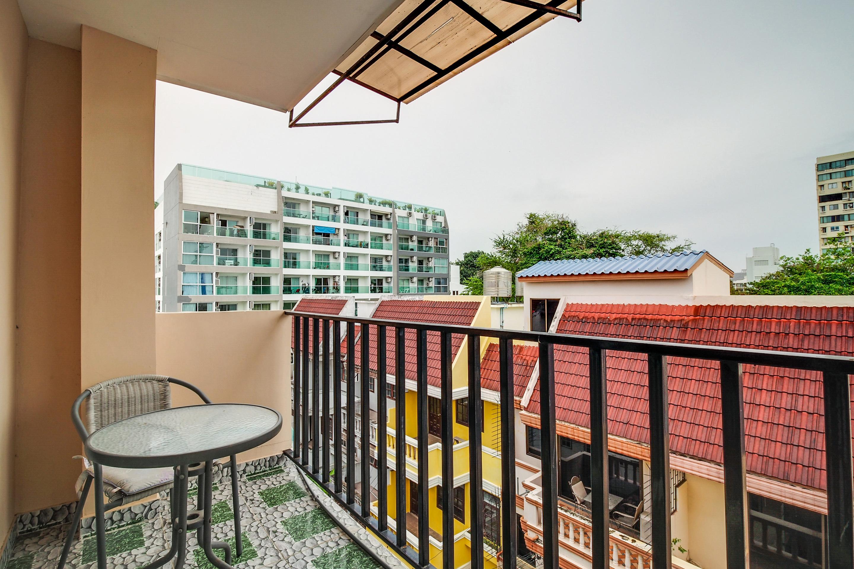 Hotel Patumnak 2*