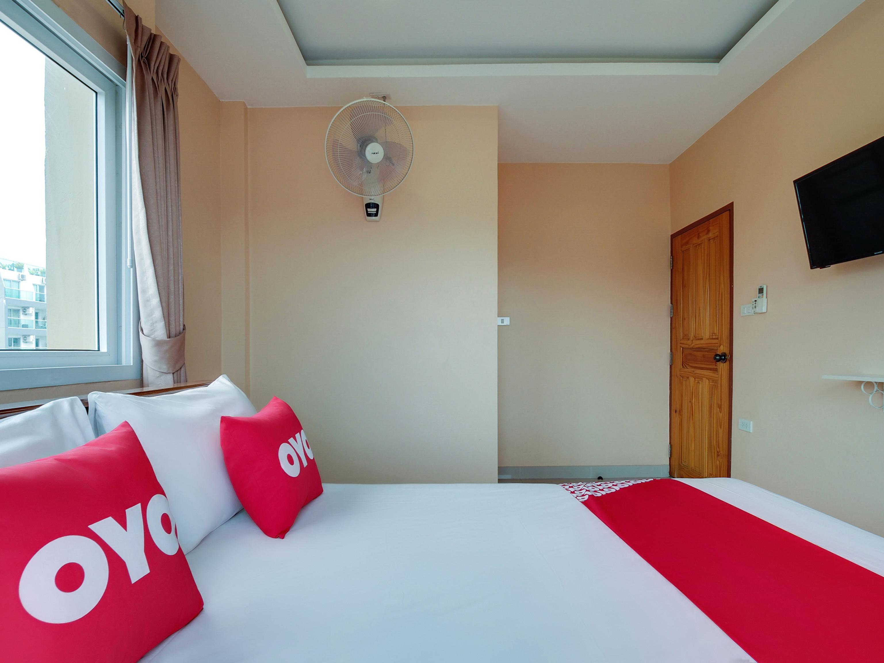Hotel Patumnak 2*