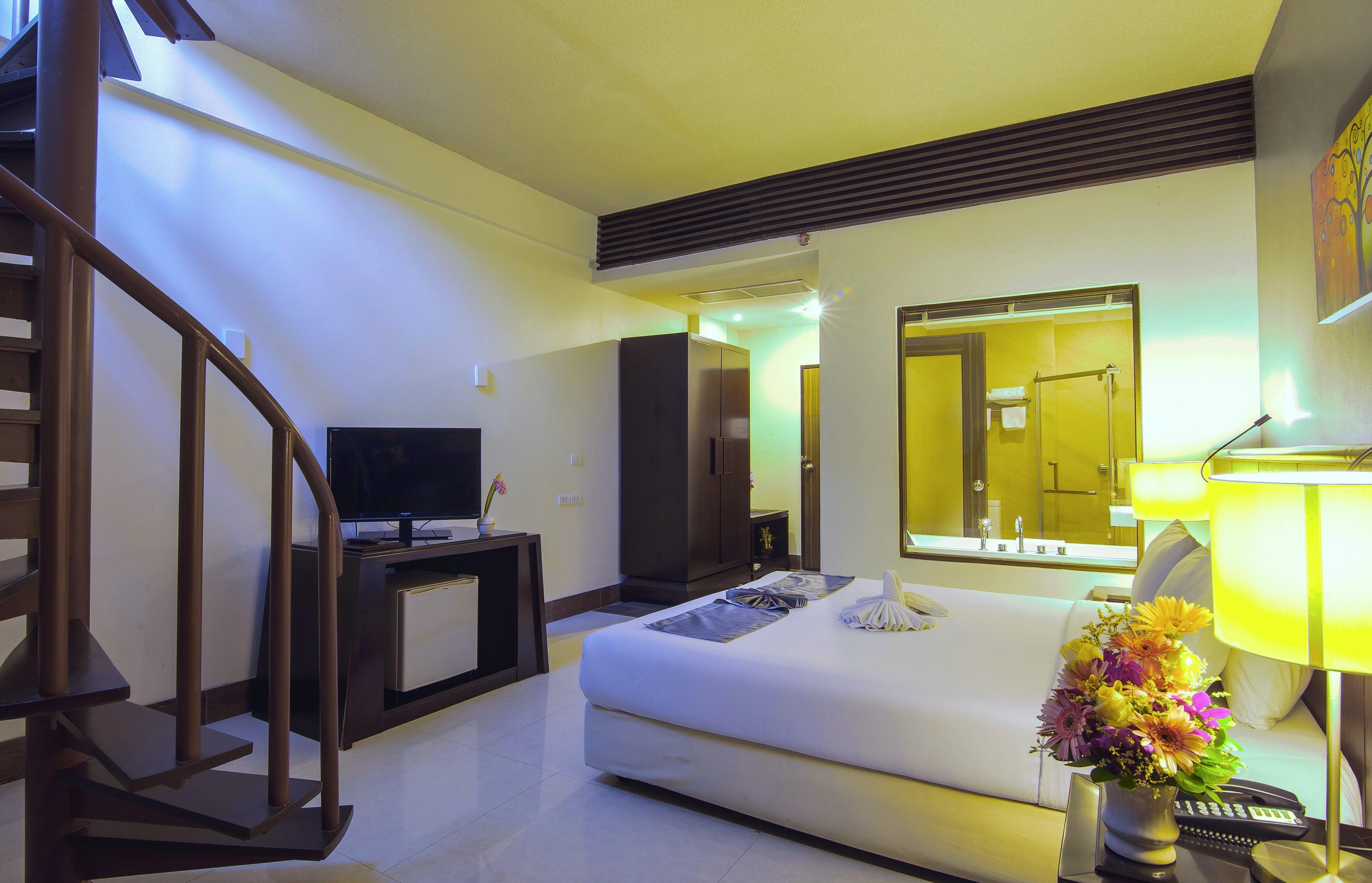 Woraburi & Hotel