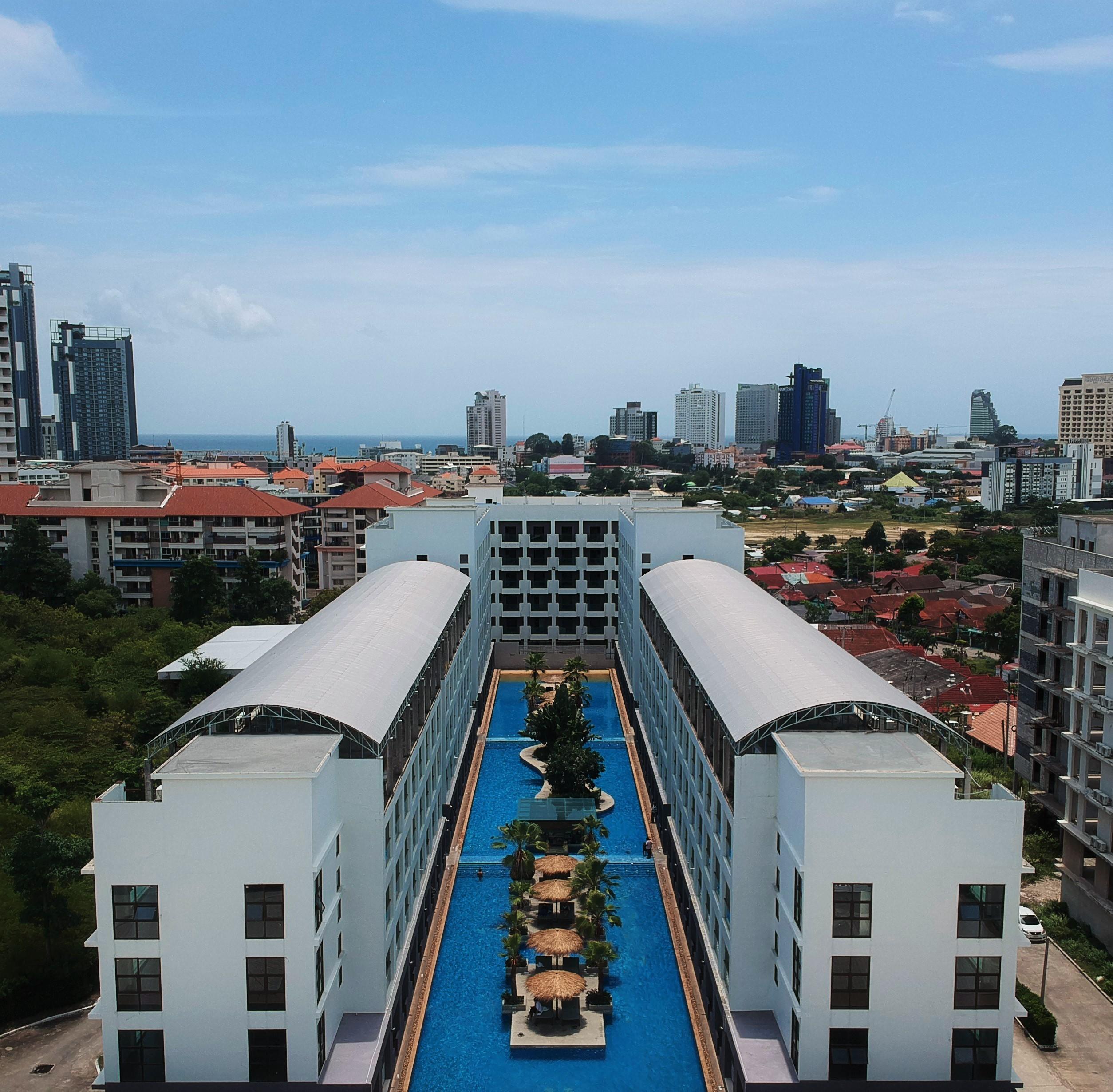 Woraburi & Hotel 4*
