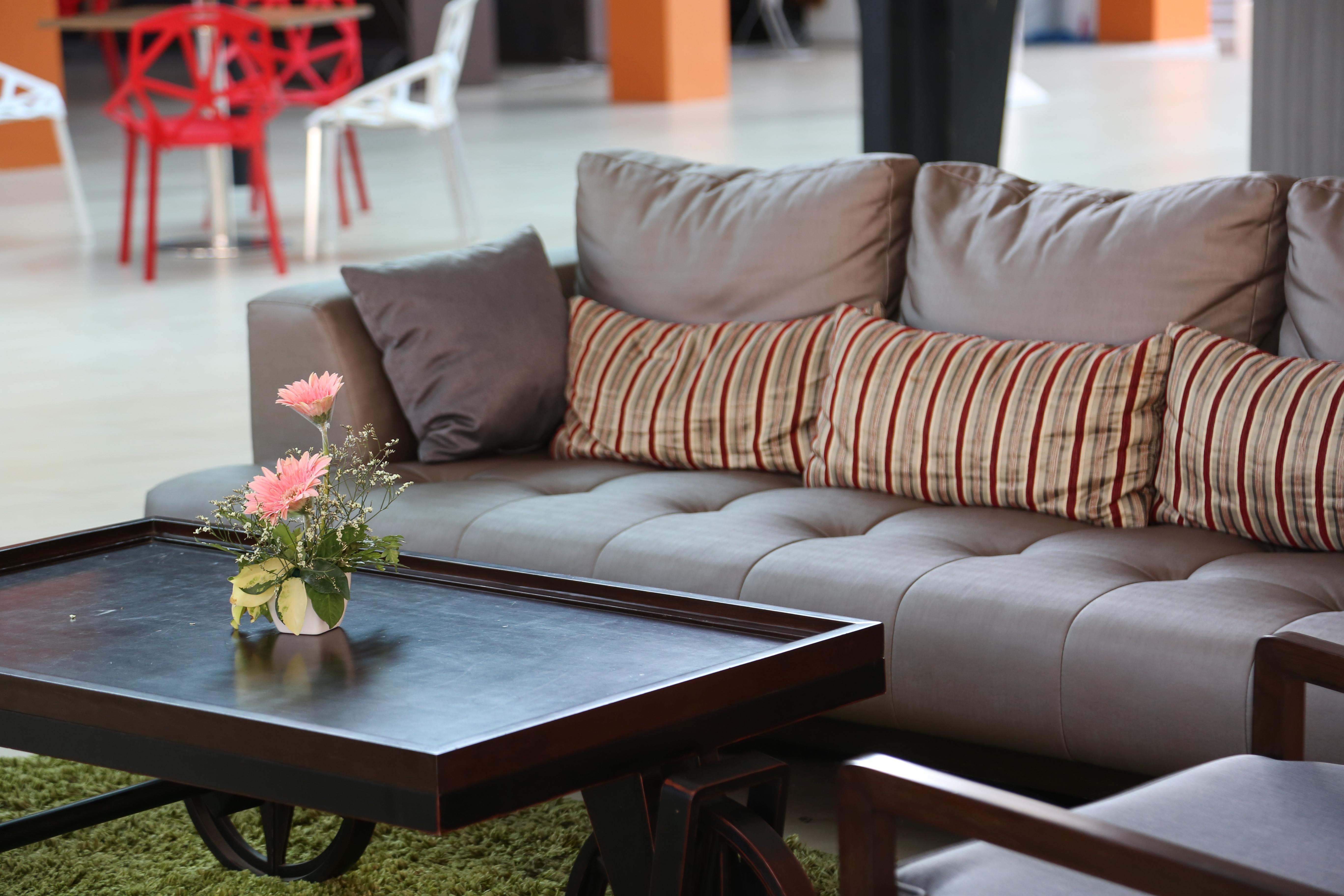 โรงแรม Woraburi & 4*