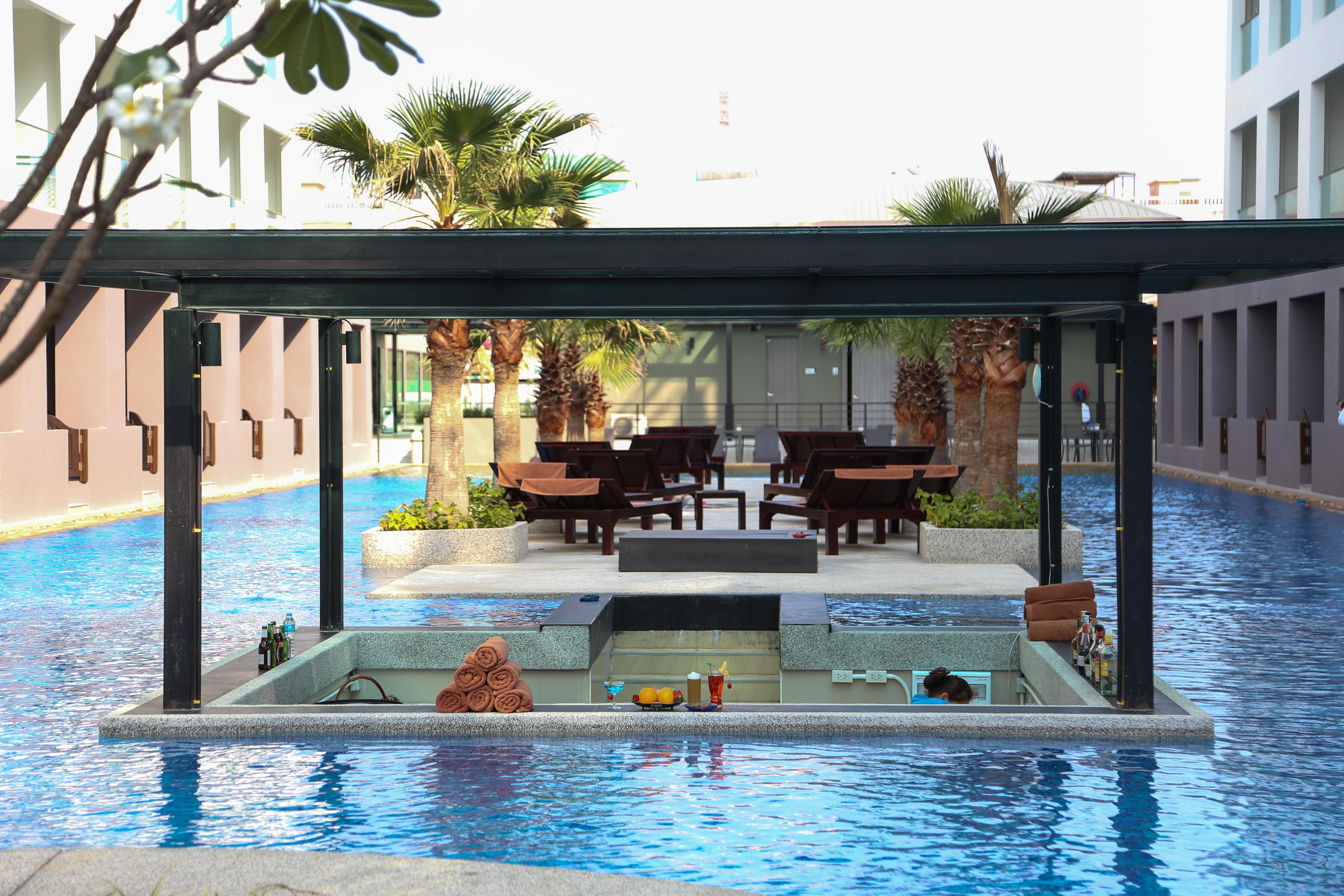 โรงแรม Woraburi &