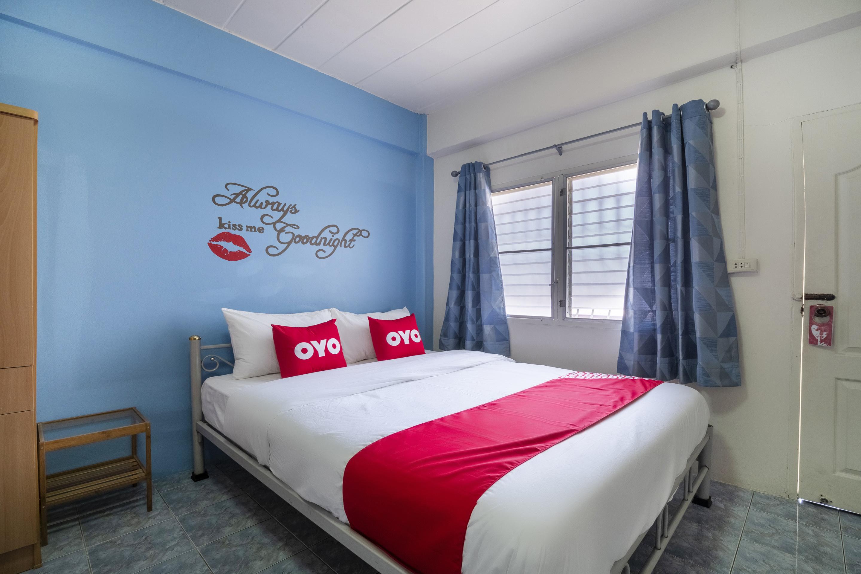Oyo 838 Aromdee Hotel 2*