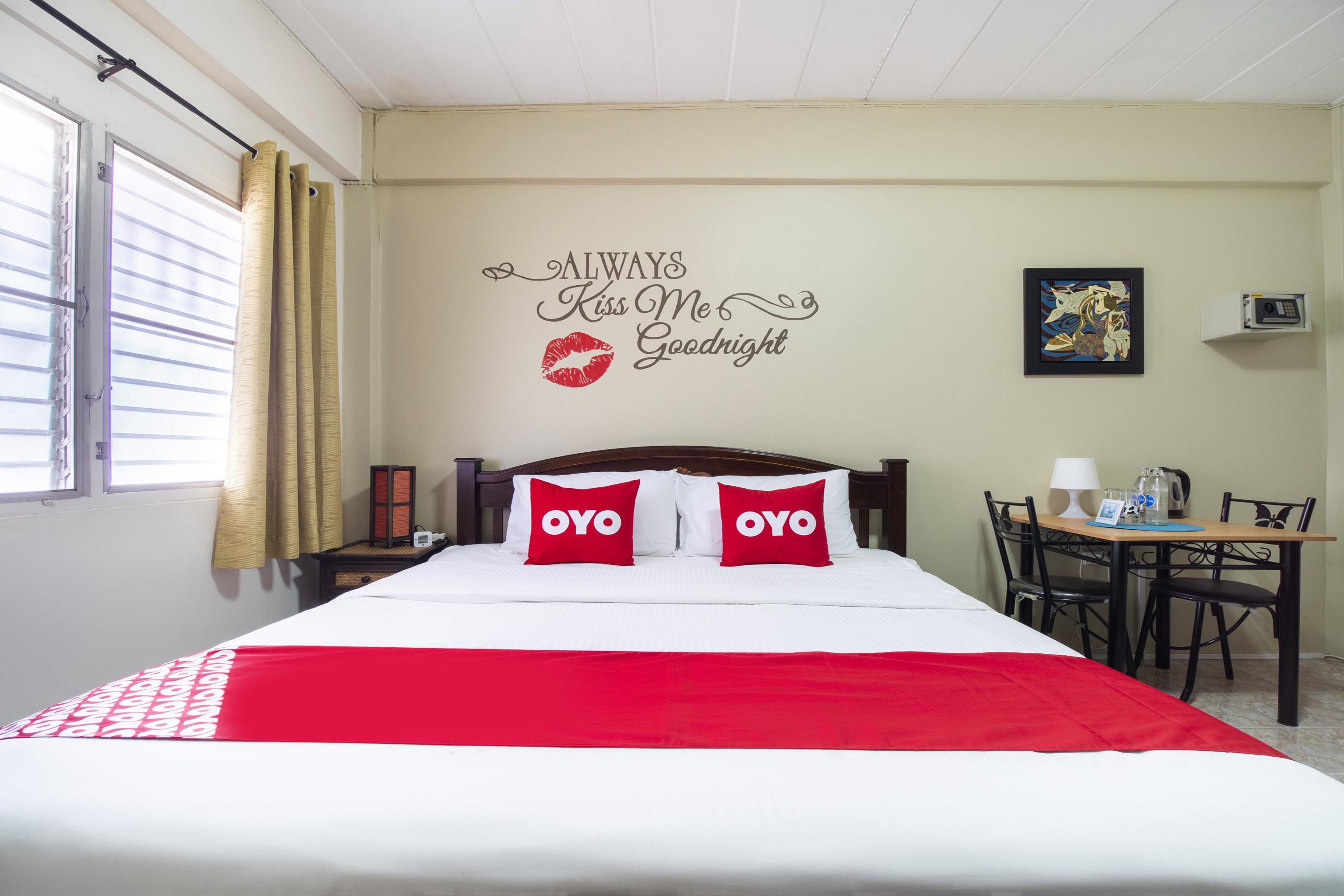 Oyo 838 Aromdee Hotel 2*