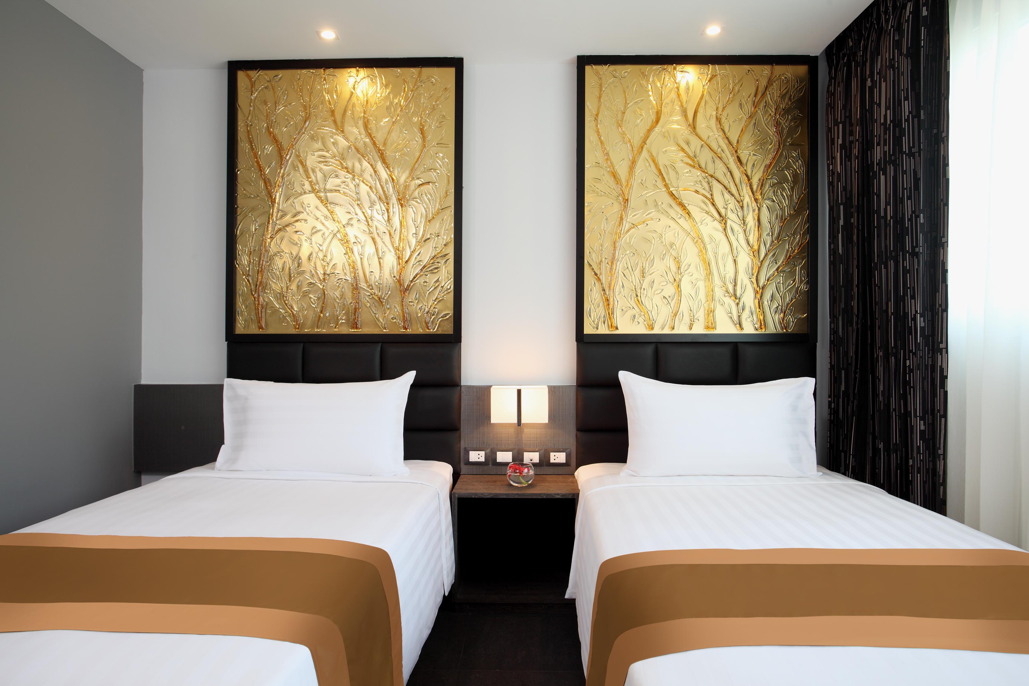 Nova Express Hotel 4*