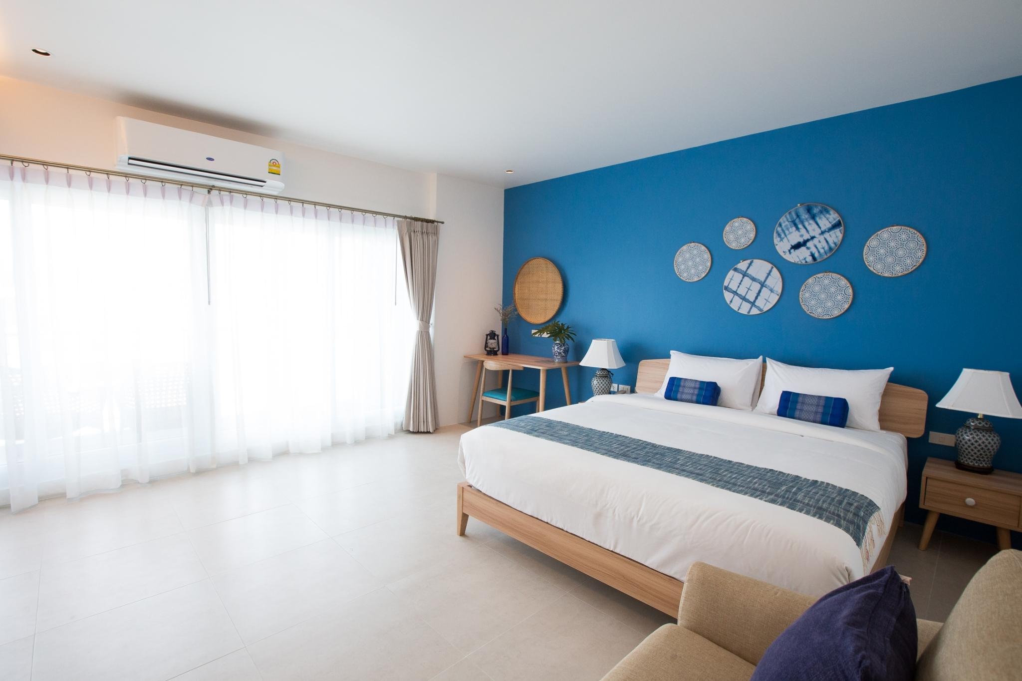 Deeprom Hotel