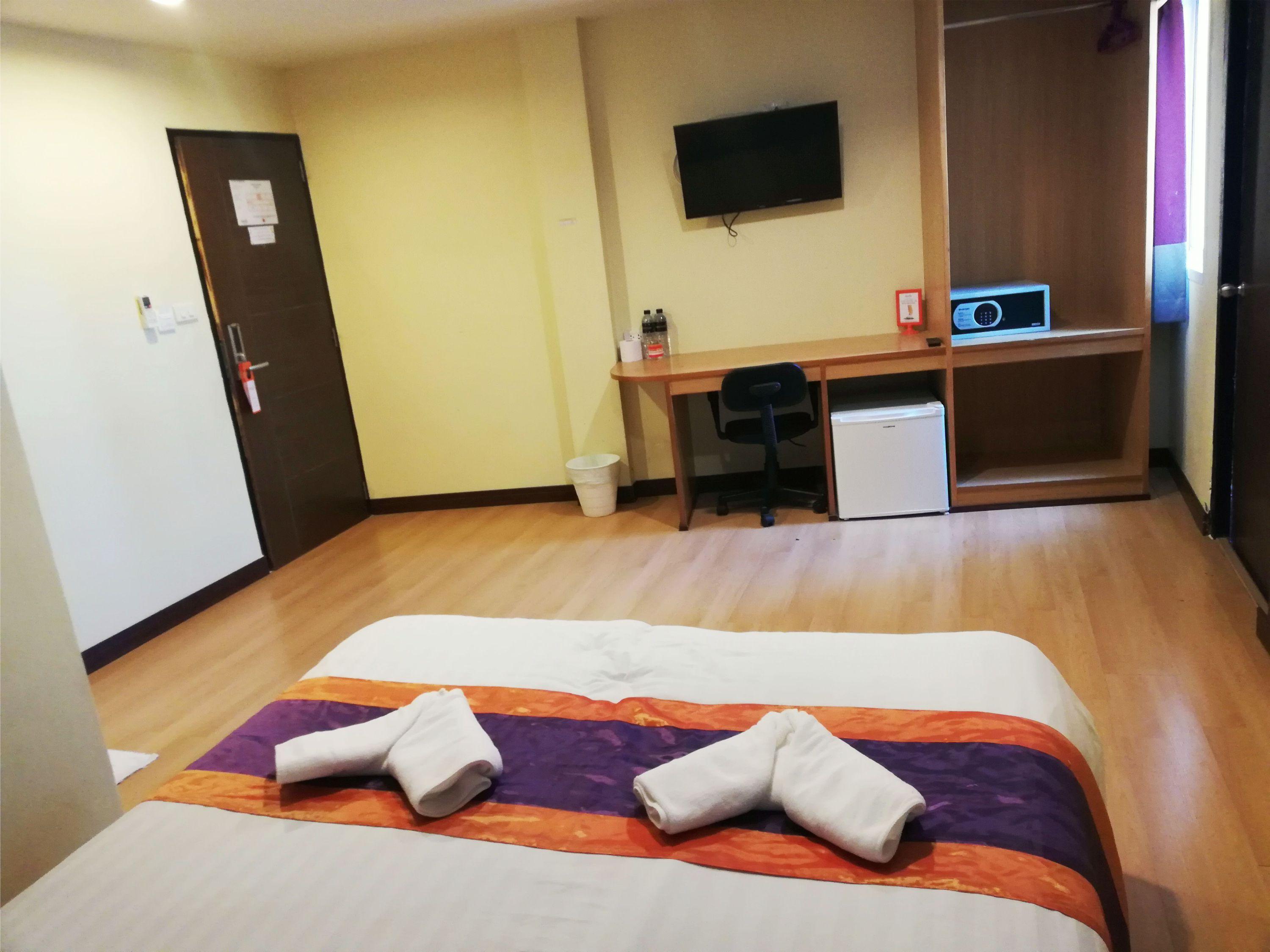 Hotel J P 3*