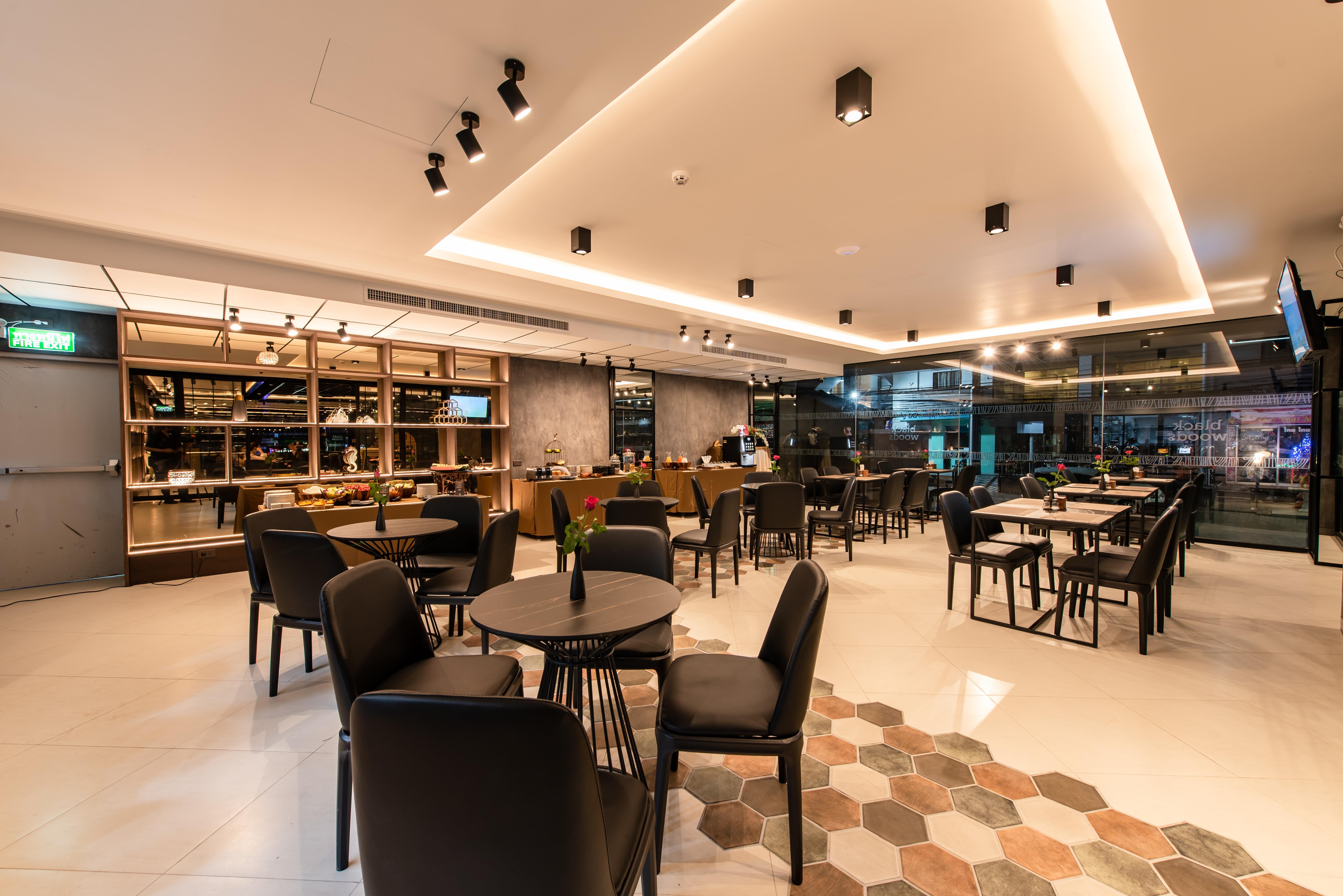 Hotel Blackwoods - Sha Extra Pattaya