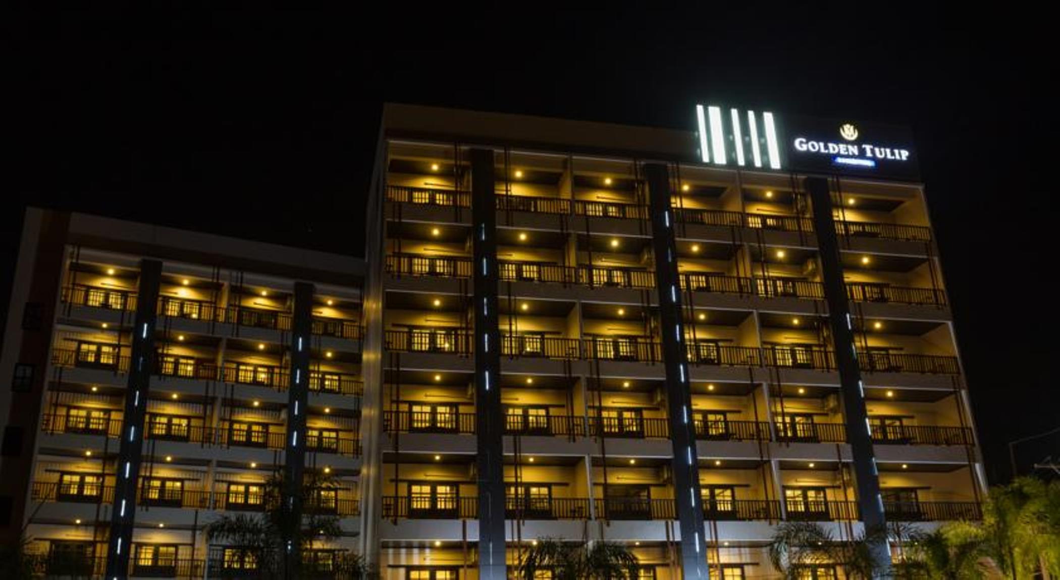 Hotel Golden Tulip Essential