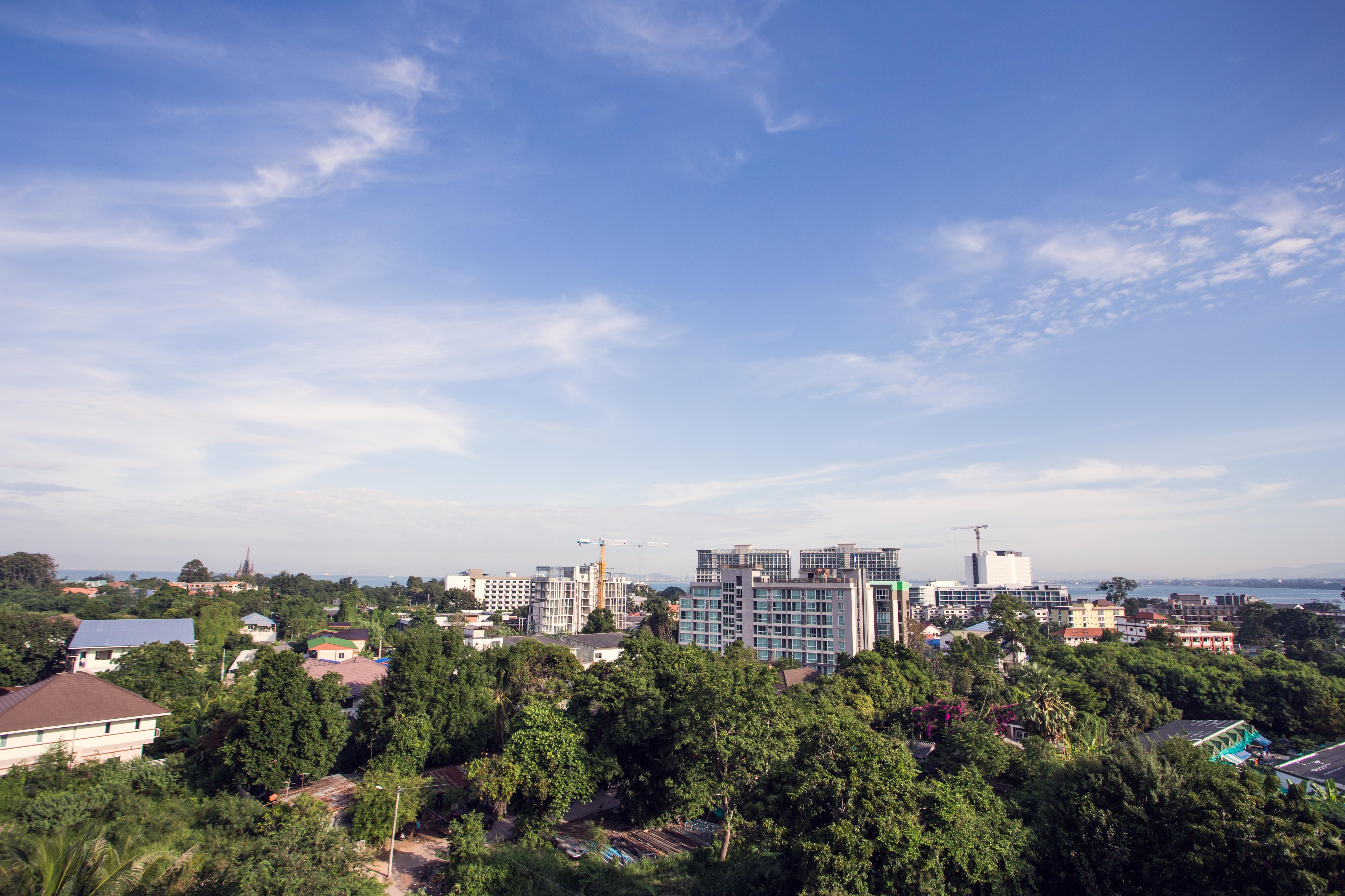 Hotel Golden Tulip Essential