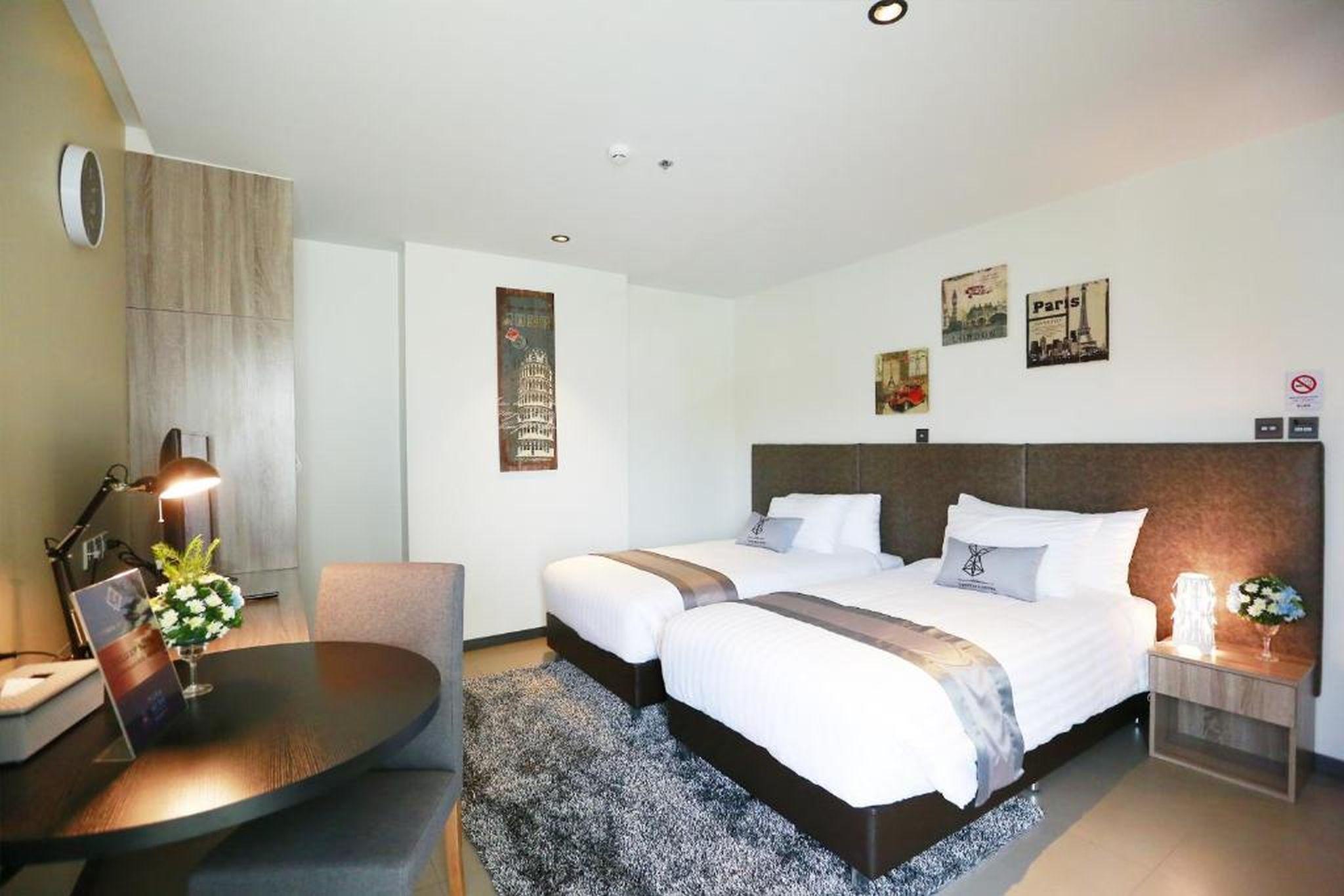 T Hotel 3*