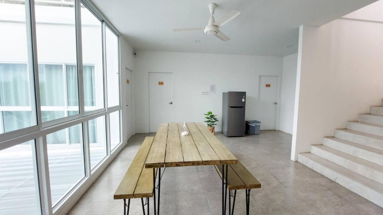 The Inn10: Pool With 9 Bedrooms Pattaya