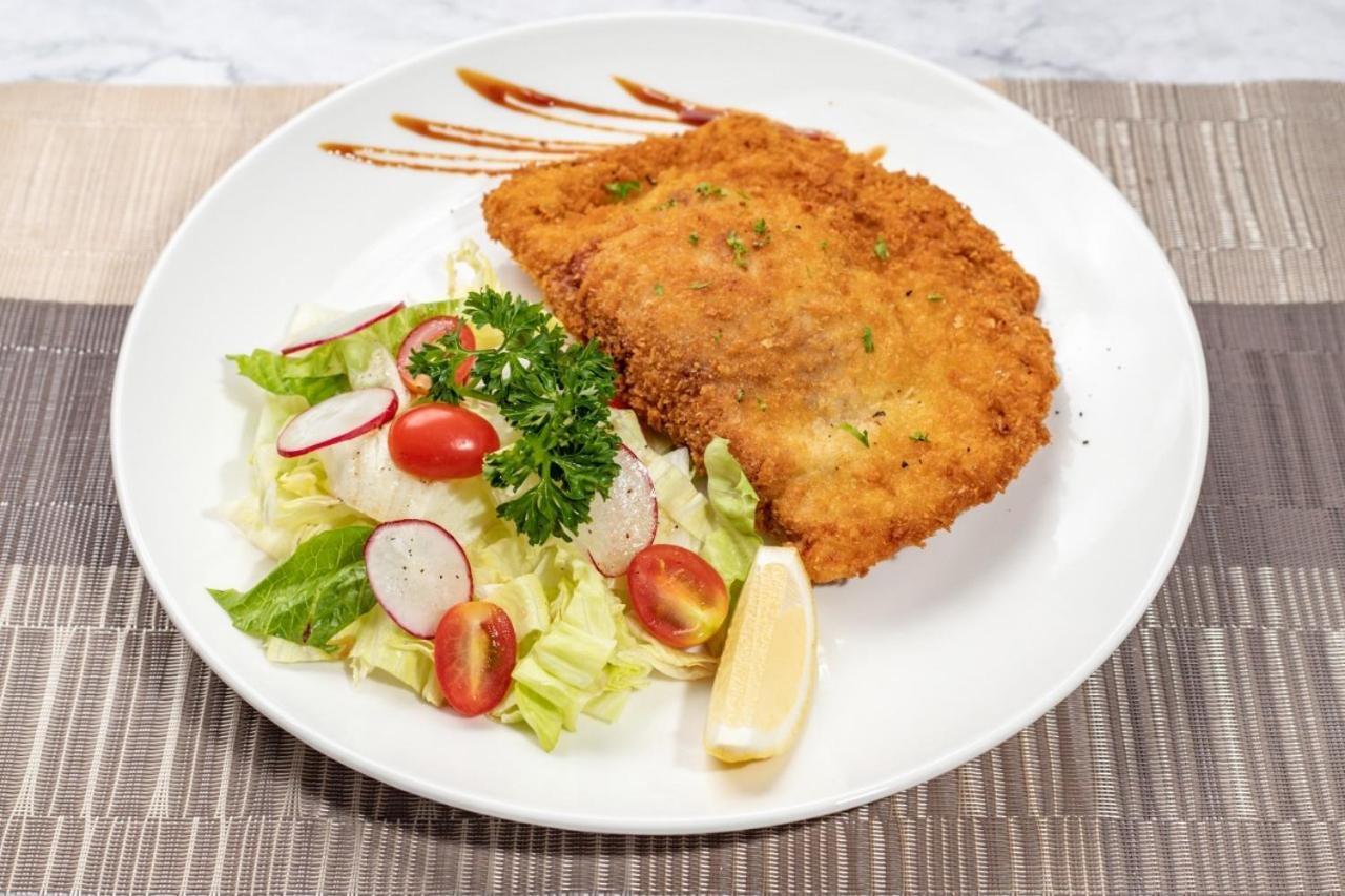 Zip & Restaurant 3*
