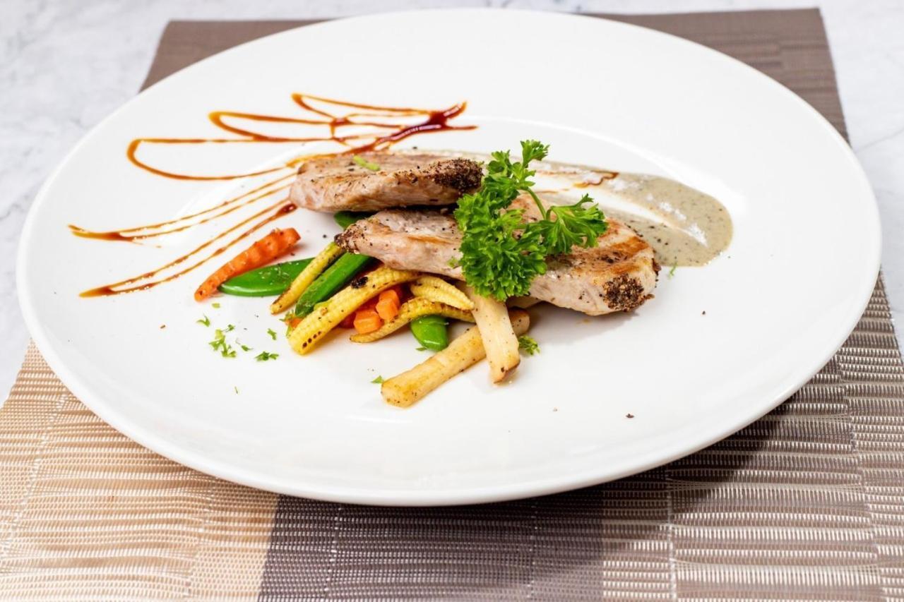 Zip & Restaurant 3* Pattaya