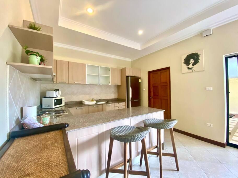 Majestic Poolvillas 2 Bedrooms & Cozy *