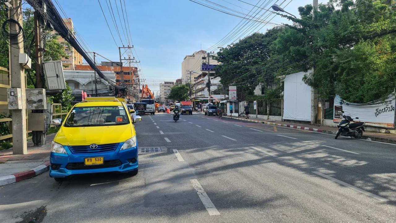 Apartment The Base Pattaya