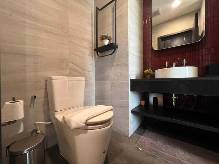 Downtown Chic Rooftop Pool #en797 Apartment *