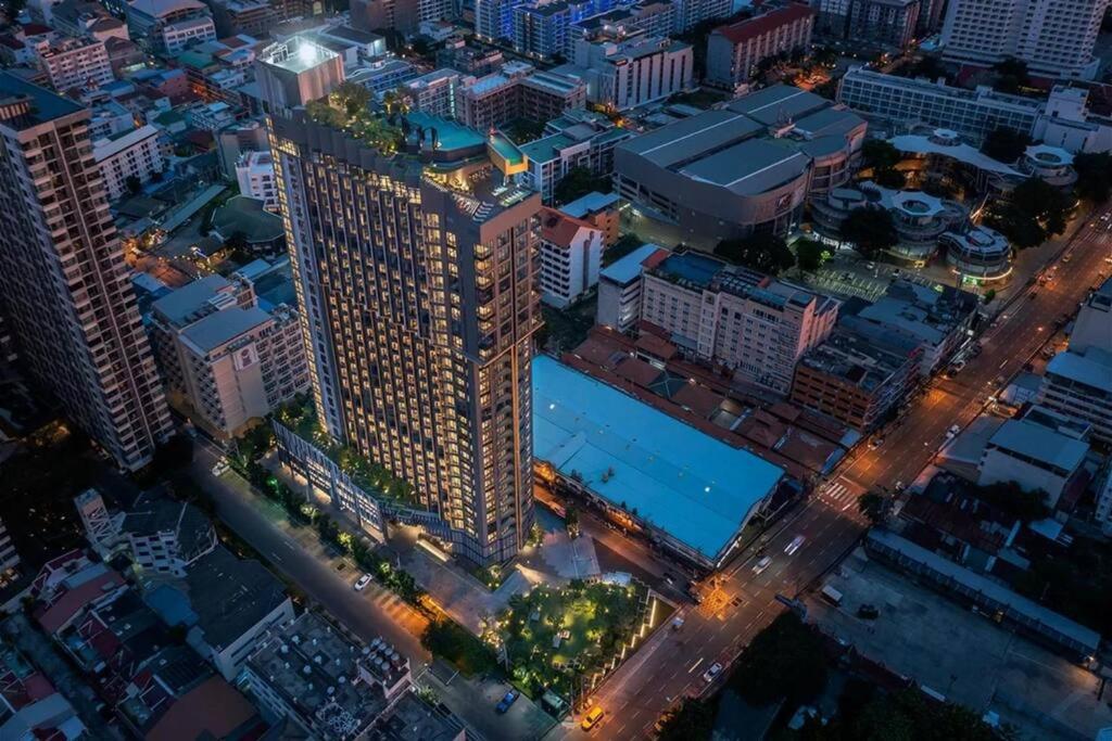 Downtown Chic Rooftop Pool #en797 * Pattaya