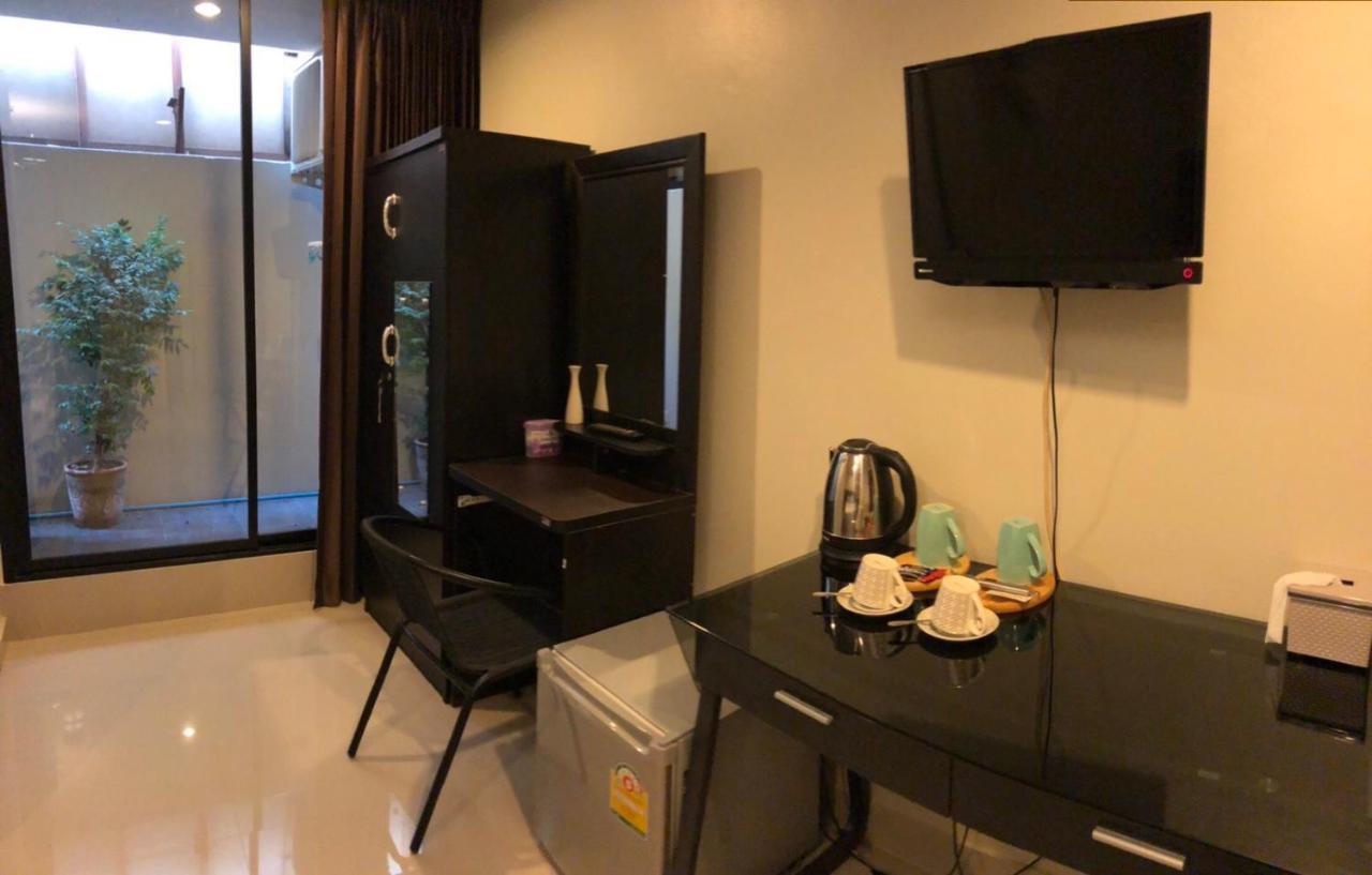 Sumalee Hostel Pattaya