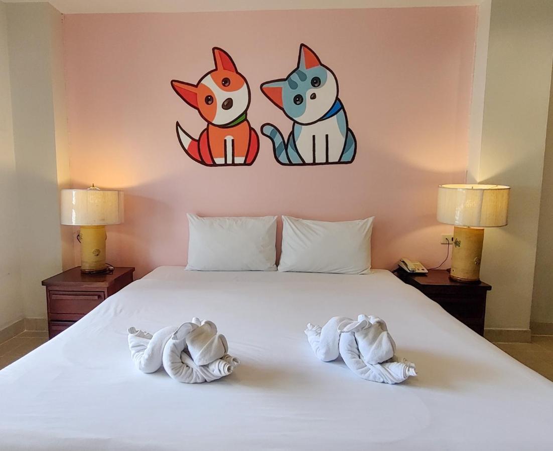 Bella 3rd Road Hotel