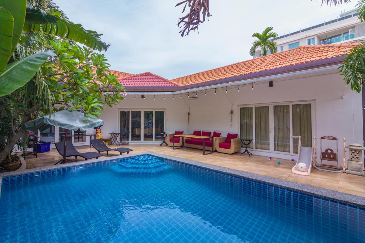 Villa Luxury 3 Bhk 200m From The *