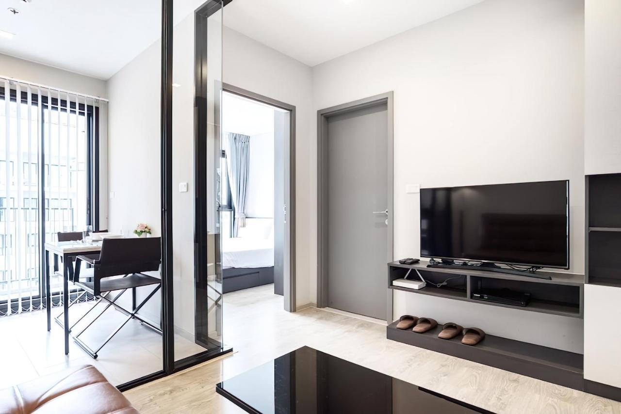 Amazing Centrally Located With Infinity Pool Apartment Pattaya